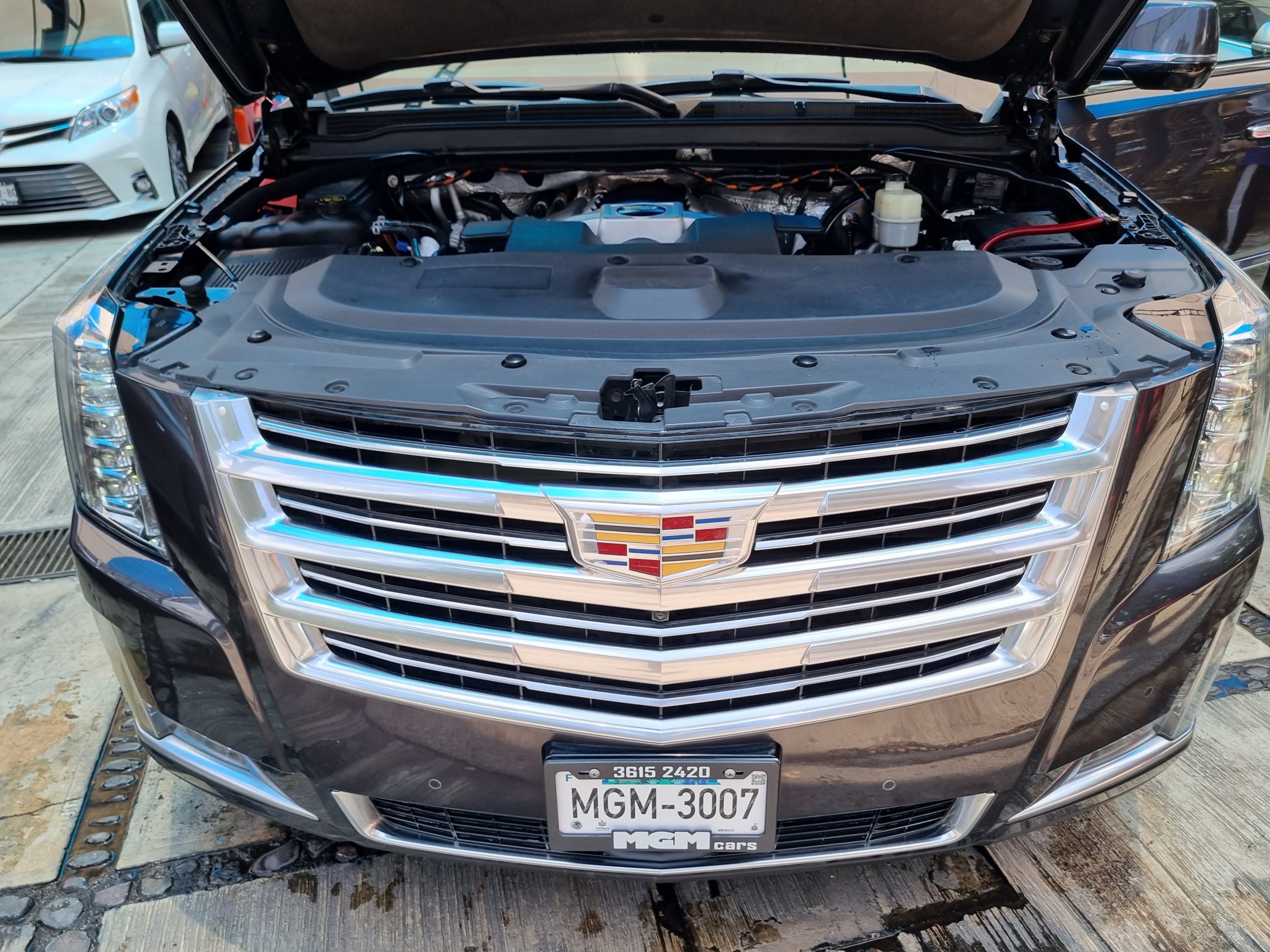 Cadillac Escalade 2015 ESCALADE PLATINUM Automático Gris