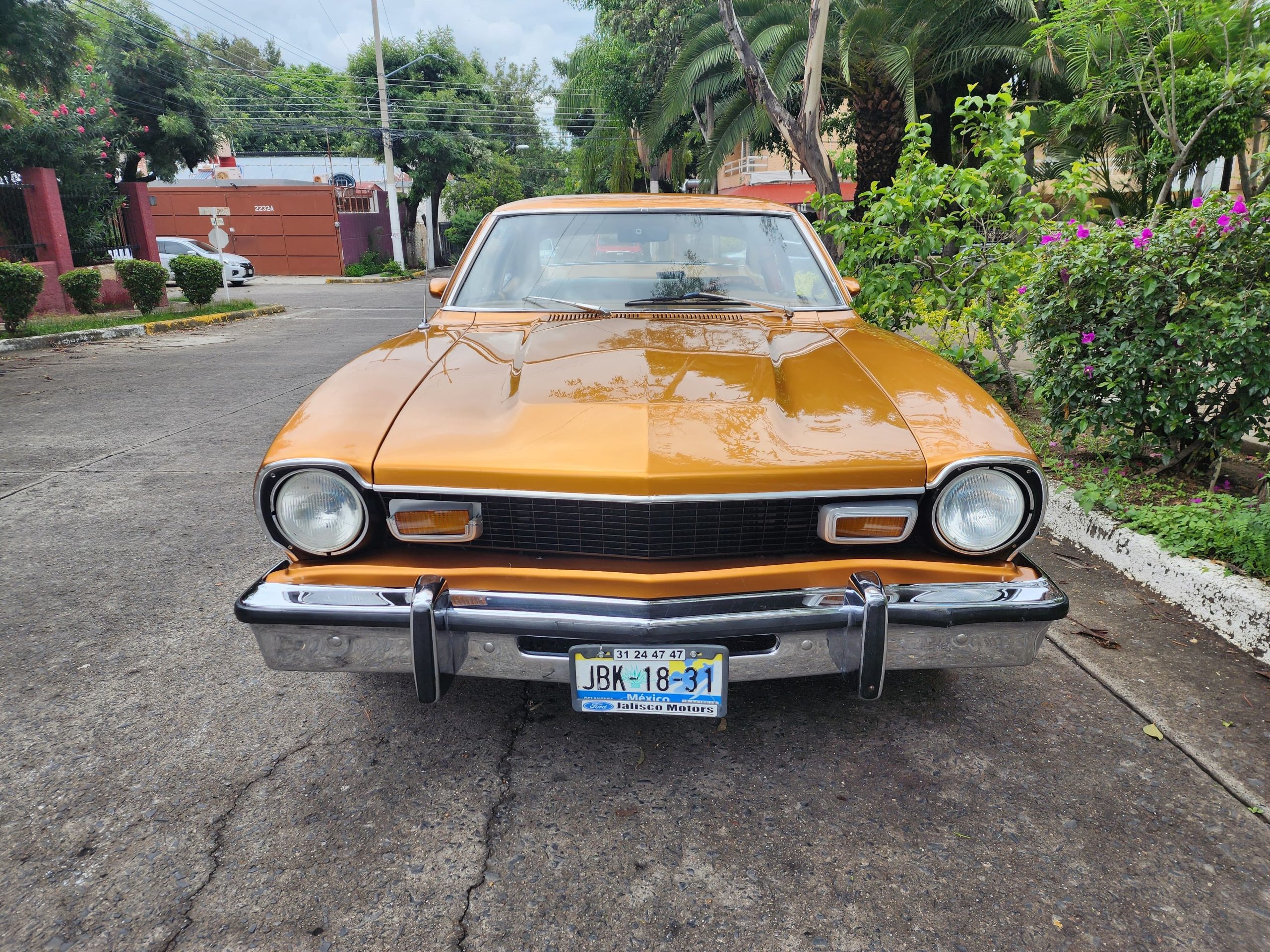 Ford Maverick 1976 Sedán Manual Bronce