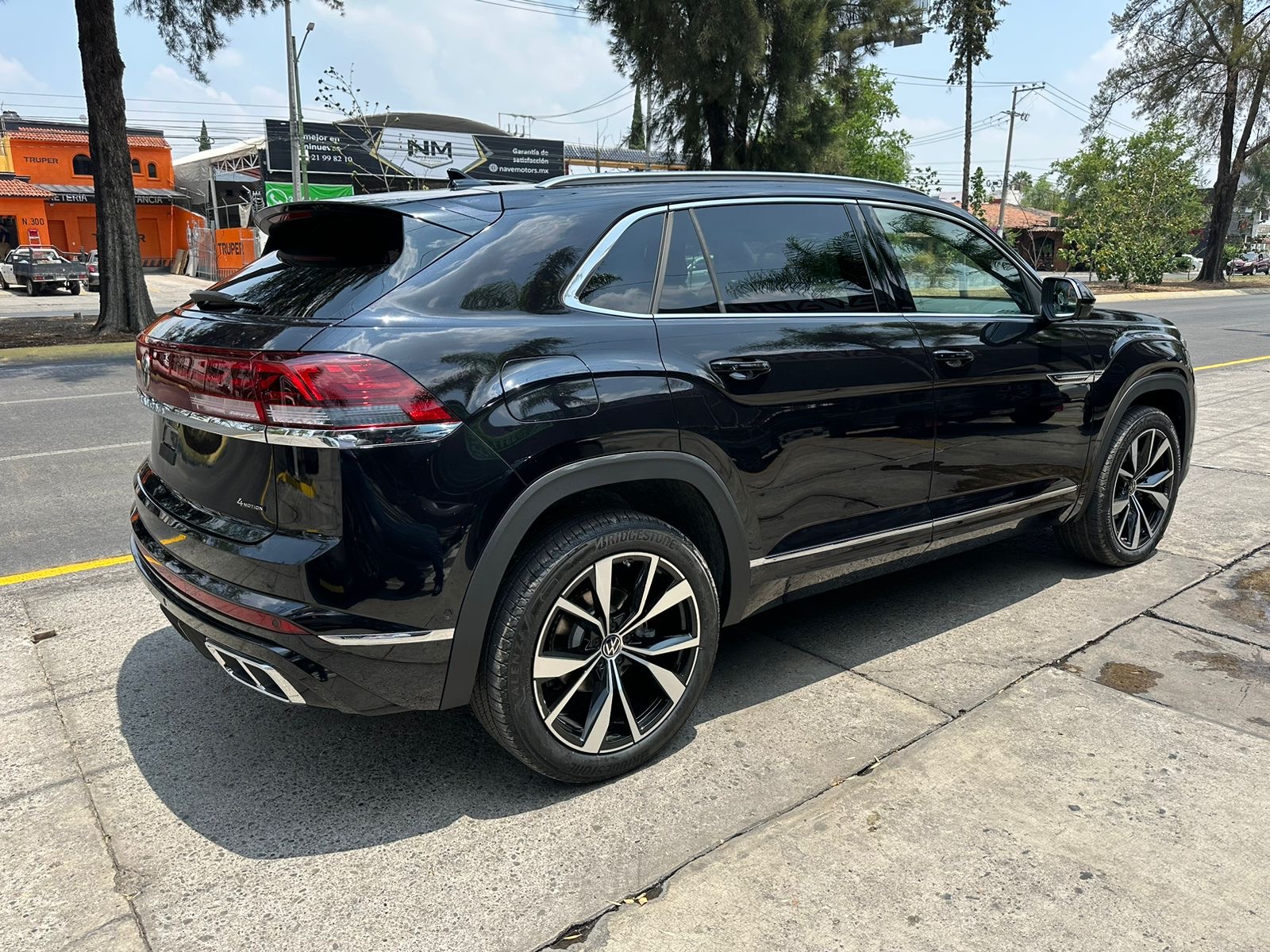 Volkswagen Teramont 2024 Cross Sport Automático Negro