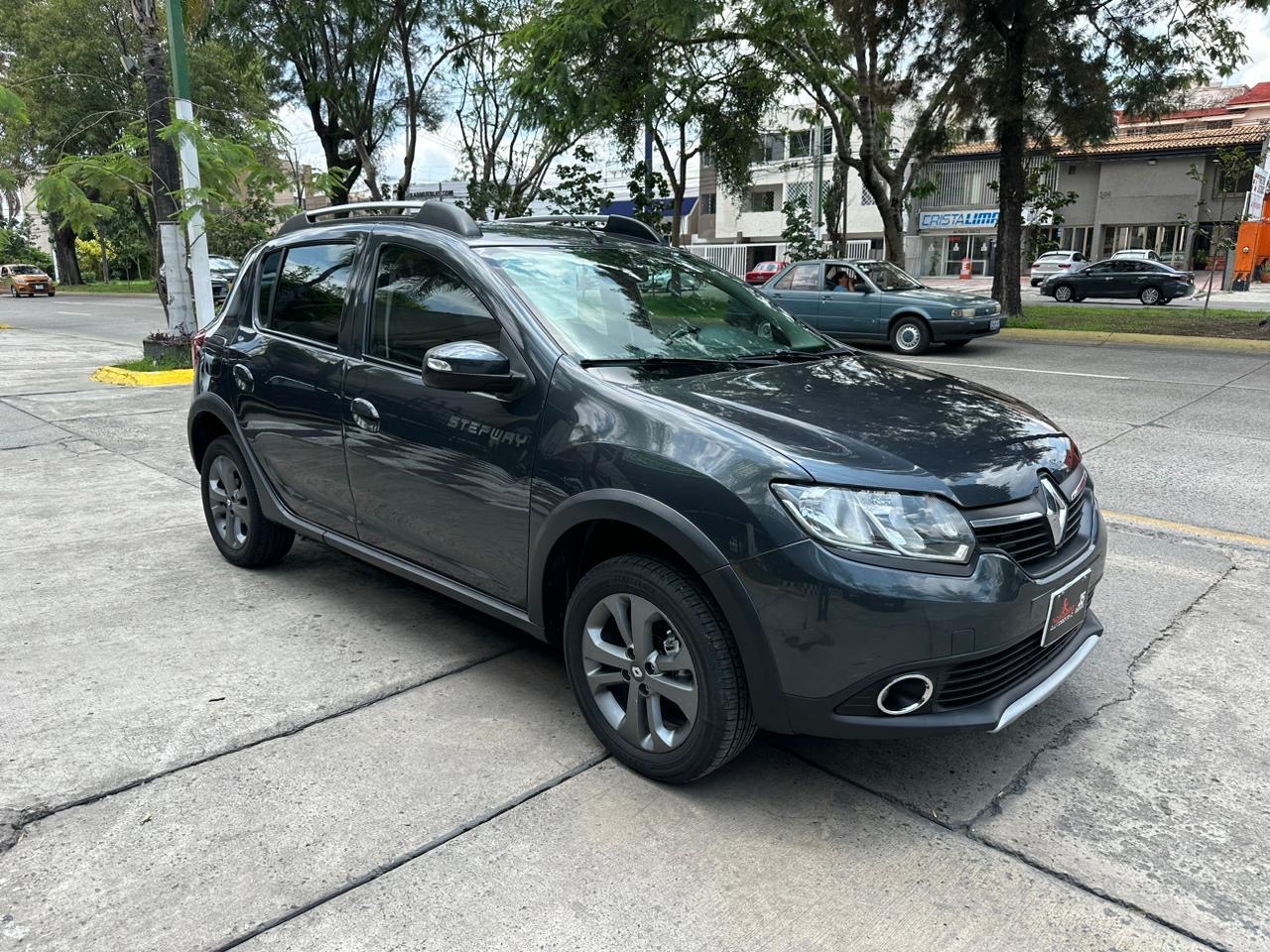 Renault Stepway 2018 Intense Manual Gris