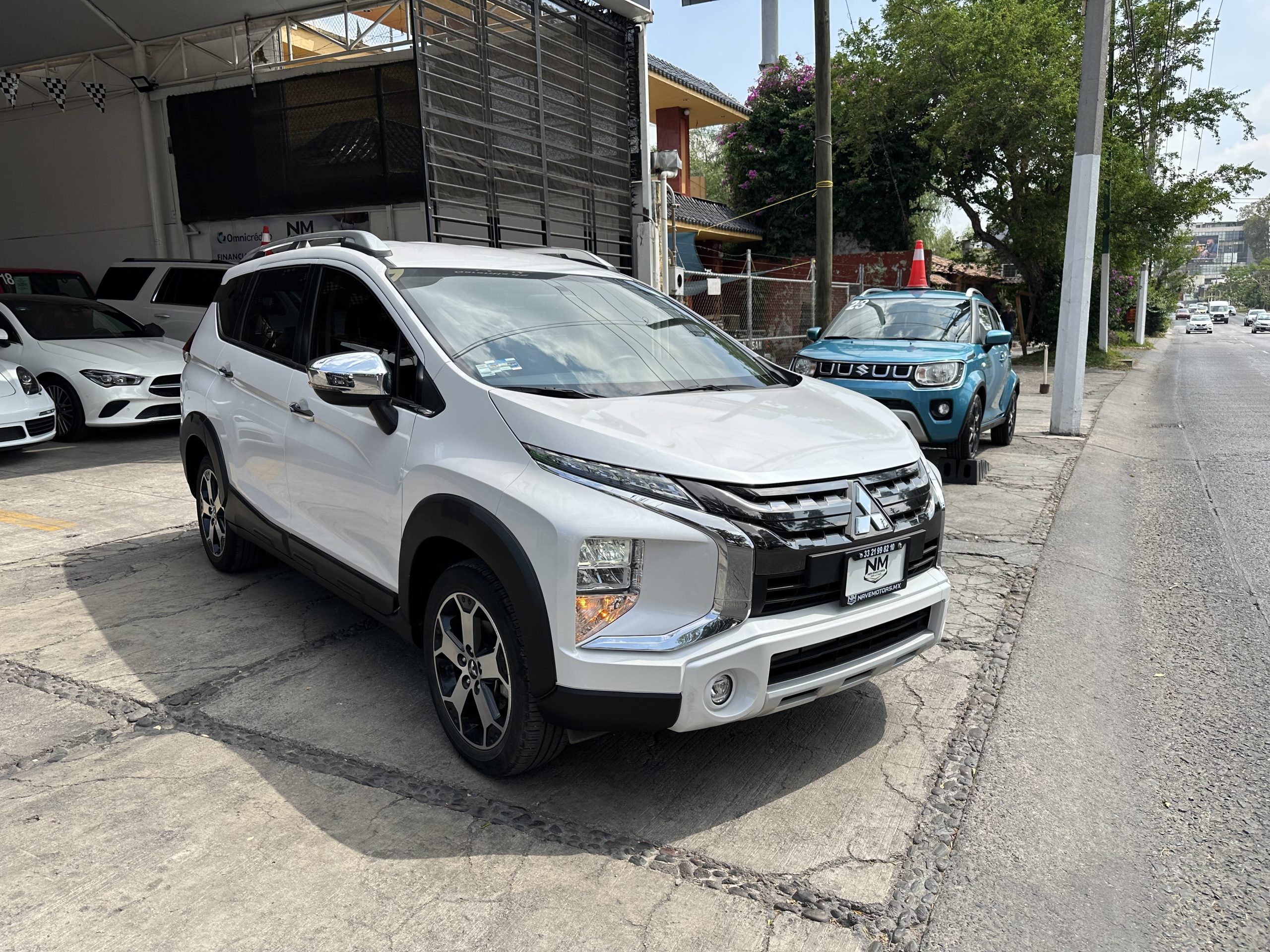 Mitsubishi XPander 2023 Ltd Automático Blanco