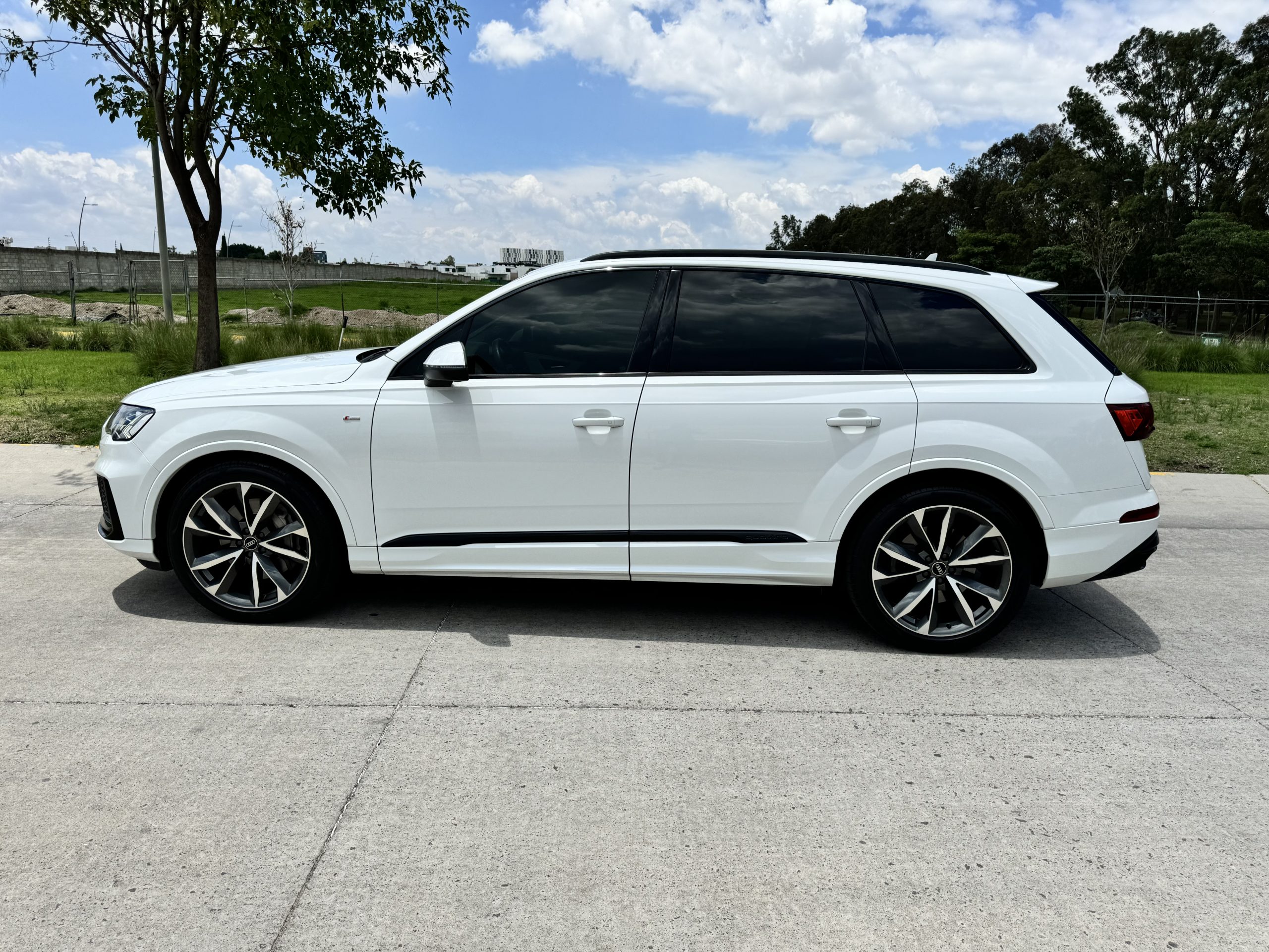 Audi Q7 2022 S Line Automático Blanco