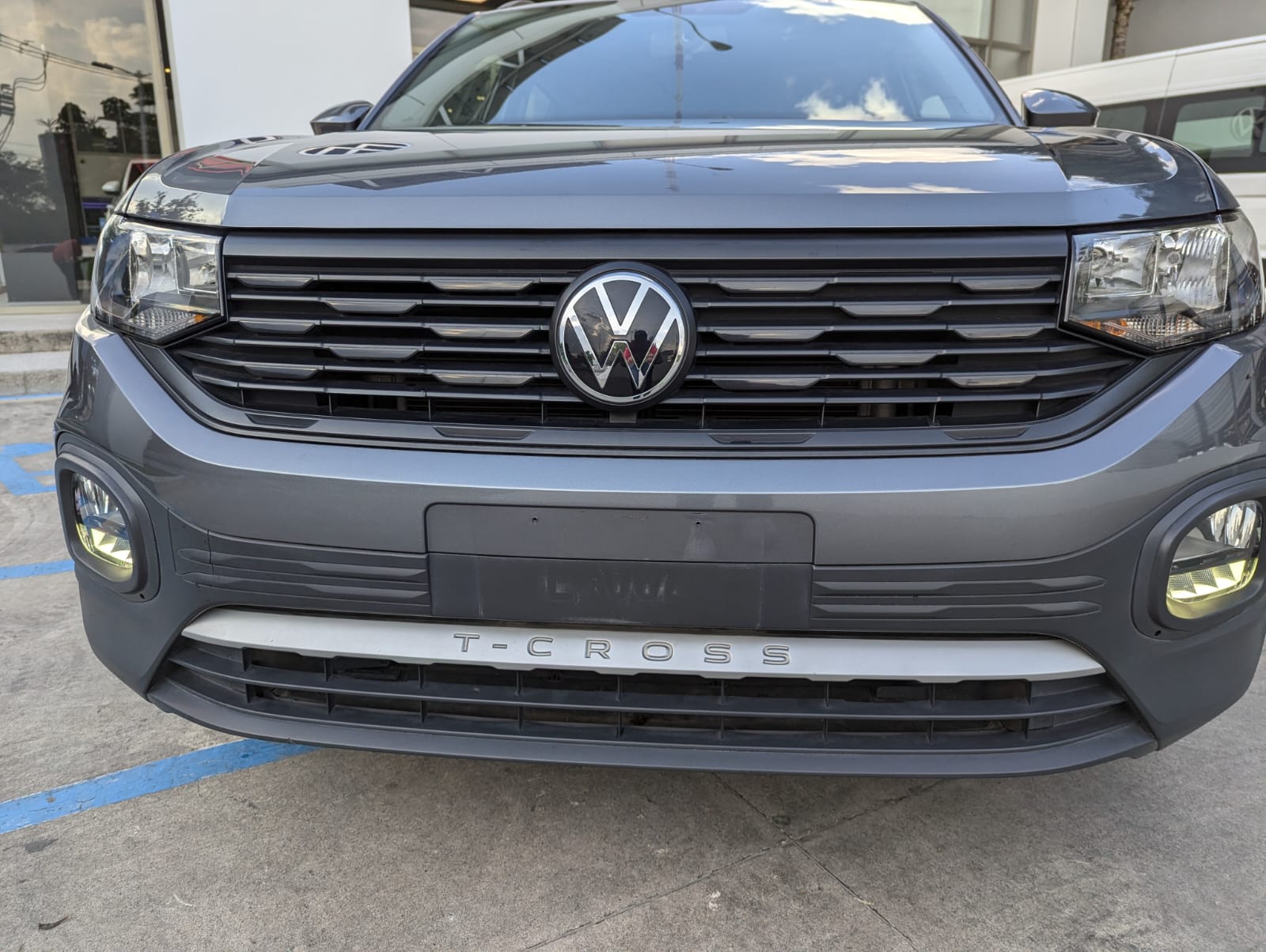 Volkswagen T-Cross 2023 Trendline Automático Gris