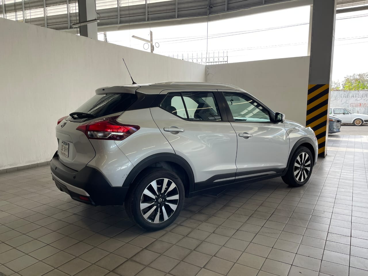 Nissan Kicks 2020 Exclusive Automático Plata