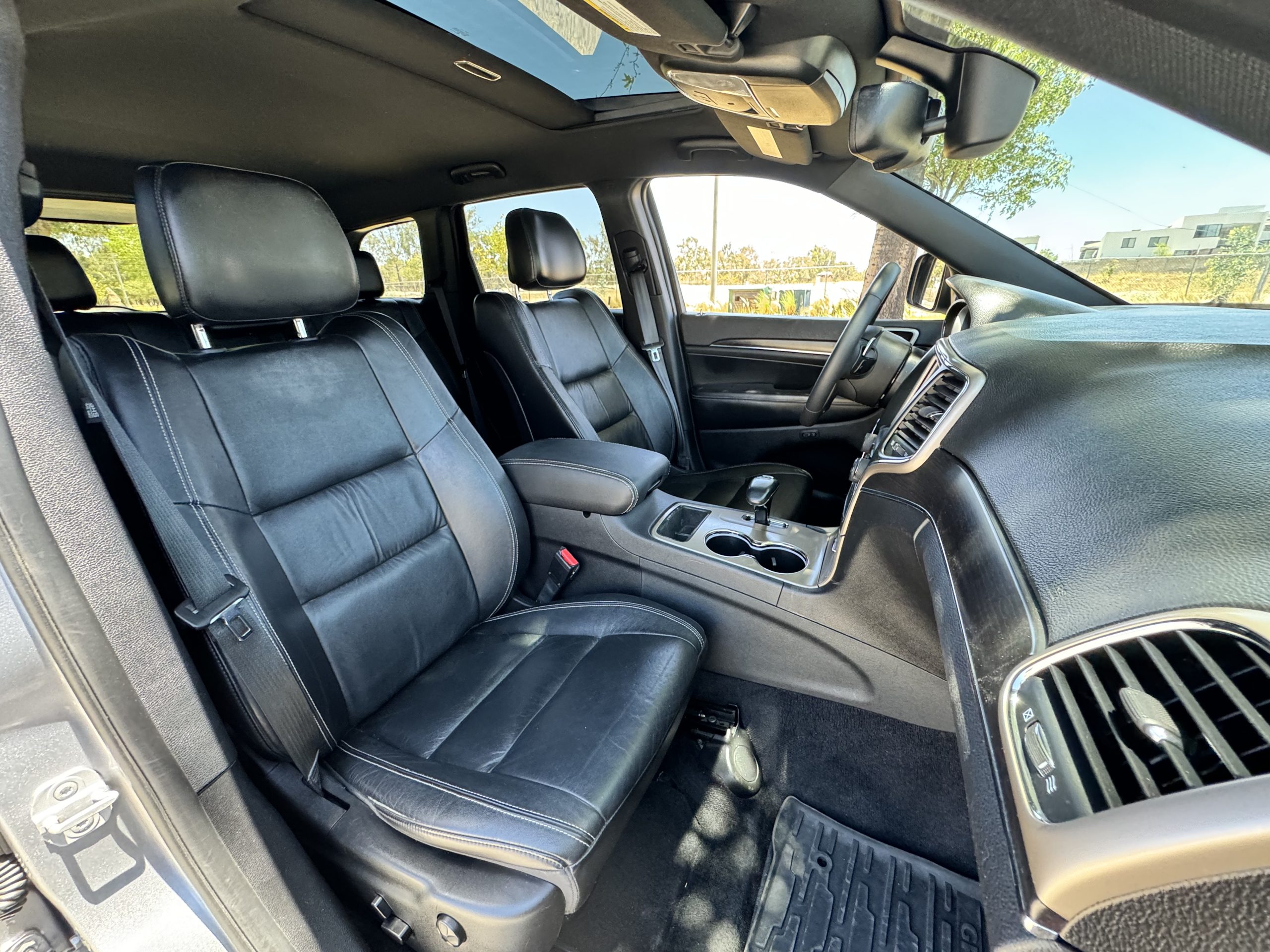 Jeep Grand Cherokee 2014 Limited Lujo Automático Gris