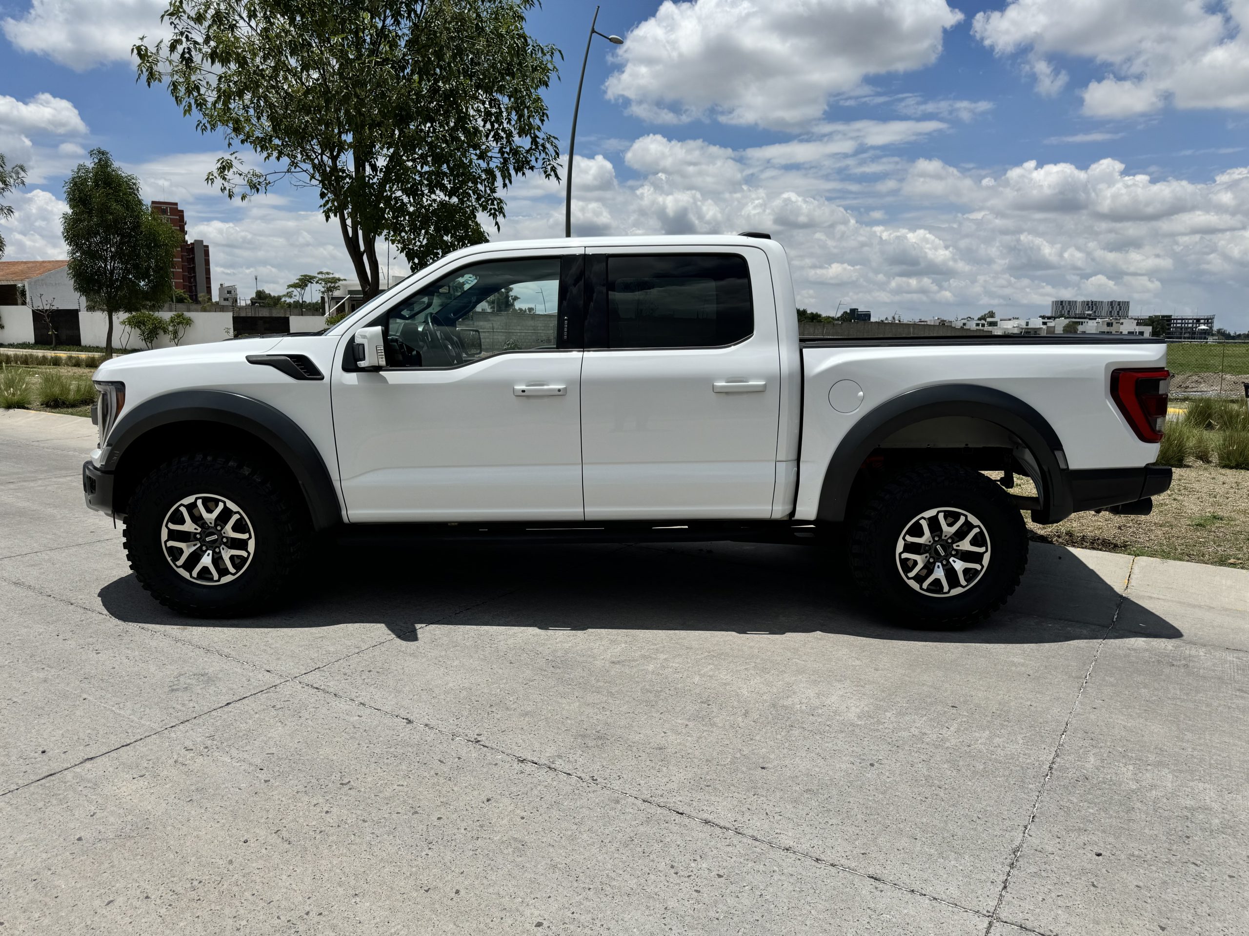 Ford Lobo 2022 Raptor Automático Blanco