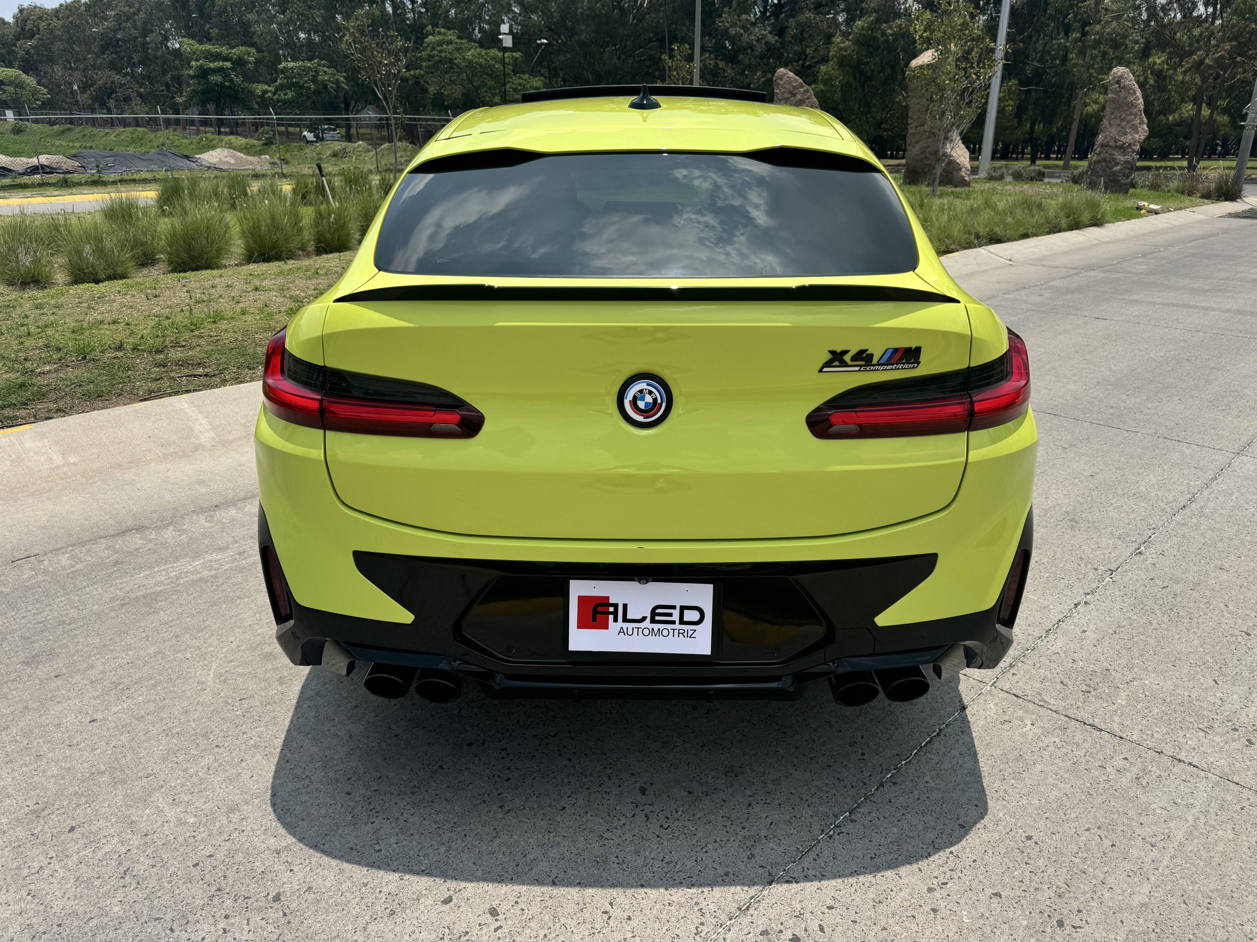 BMW X4 2023 M Competition Automático Amarillo