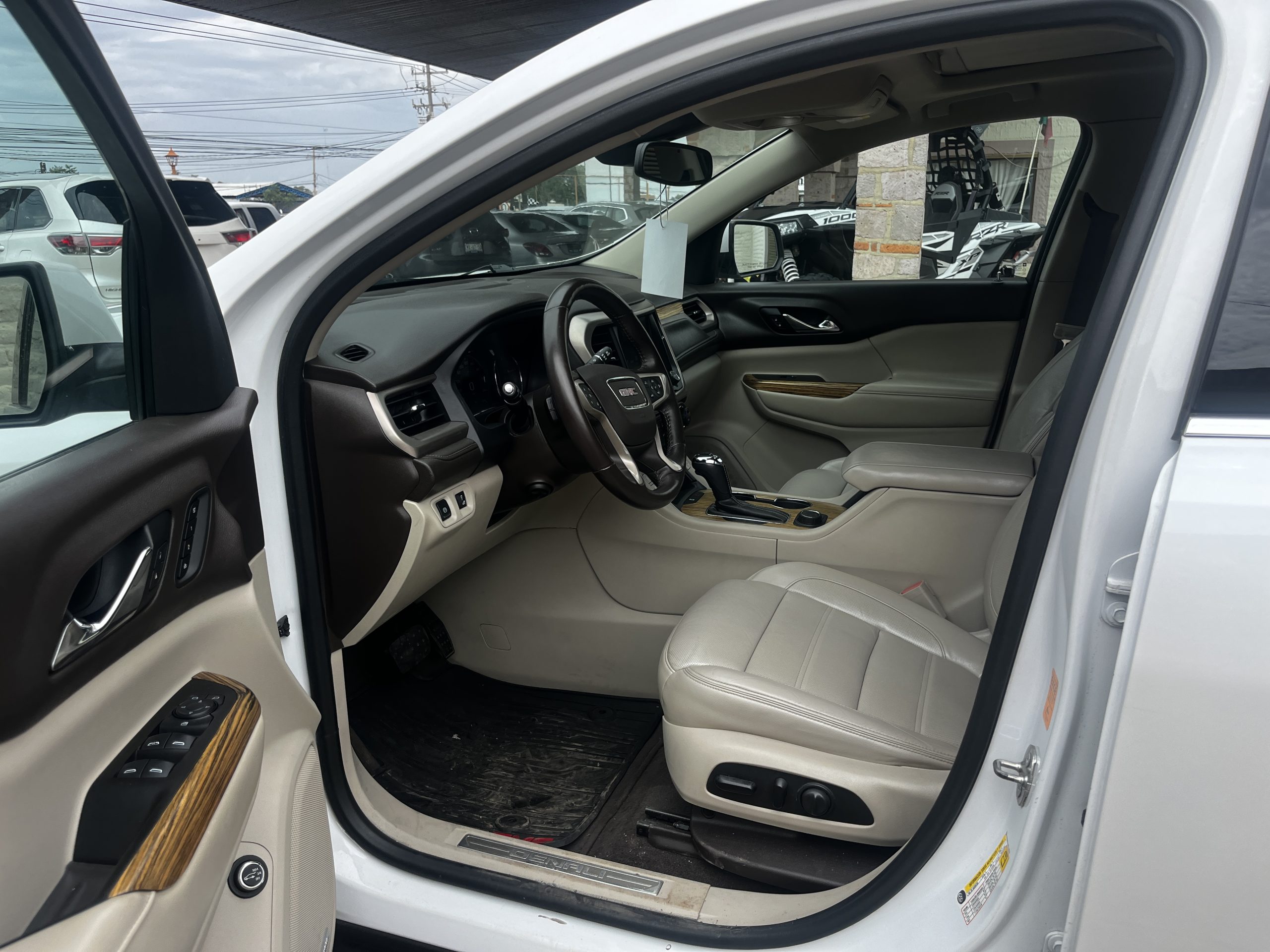 GMC Acadia 2017 Denali Automático Blanco