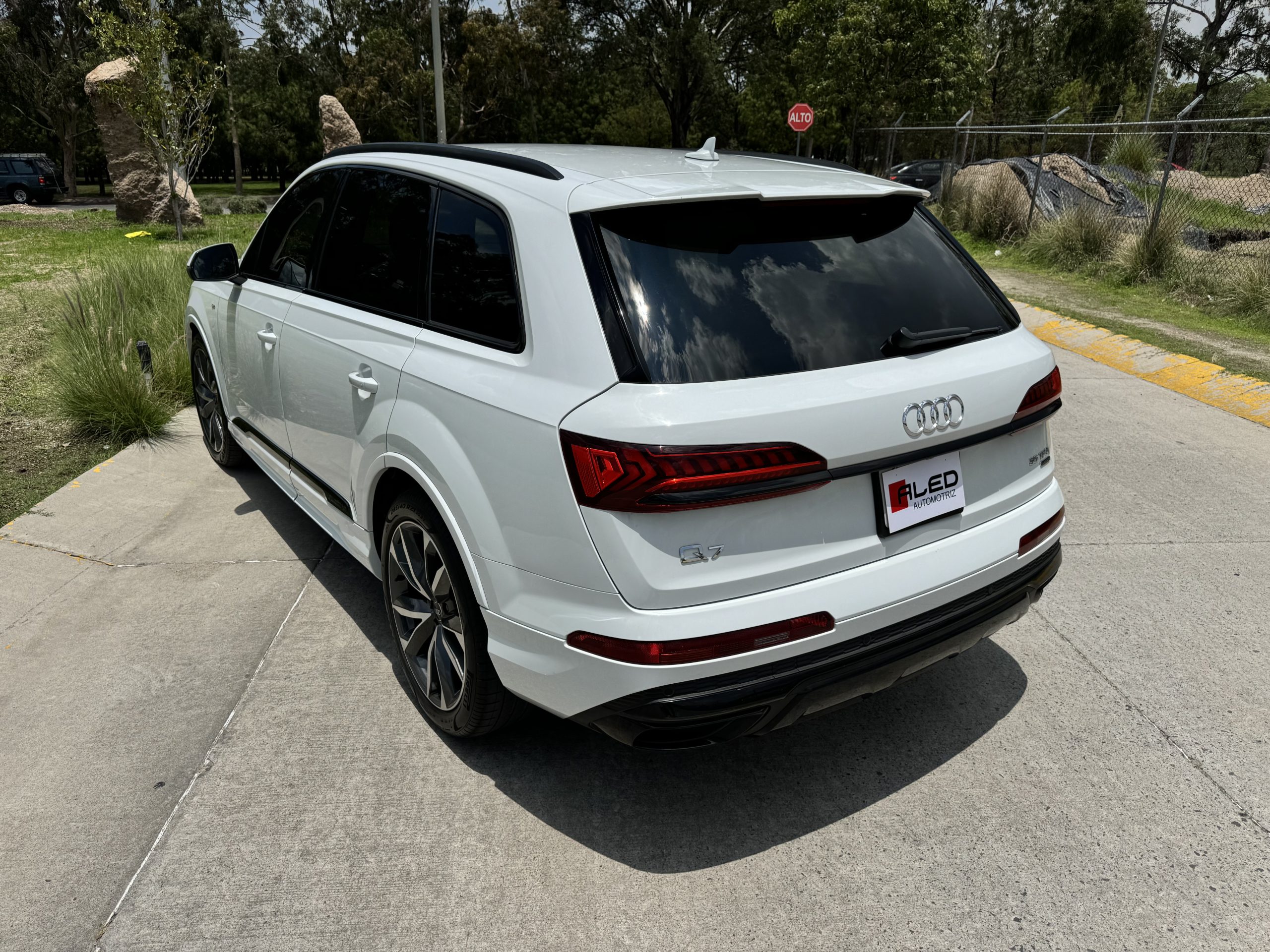 Audi Q7 2022 S Line Automático Blanco