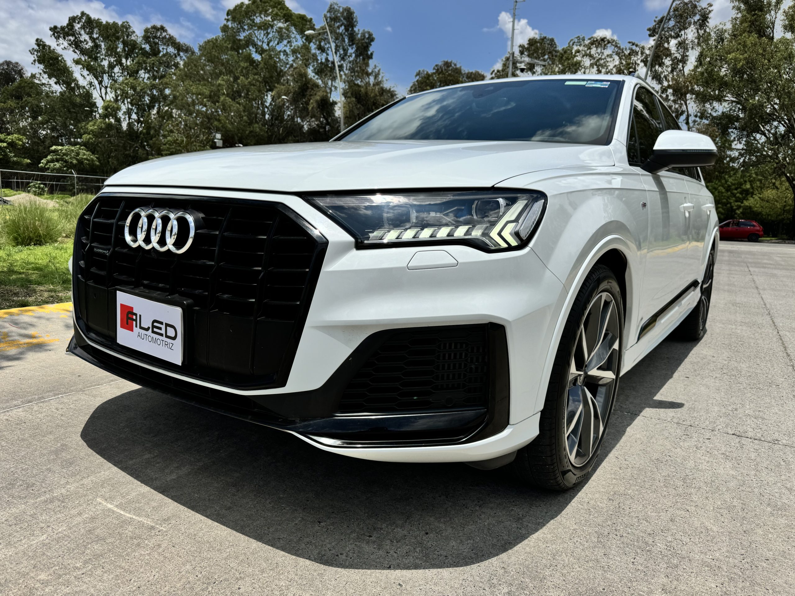 Audi Q7 2022 S Line Automático Blanco