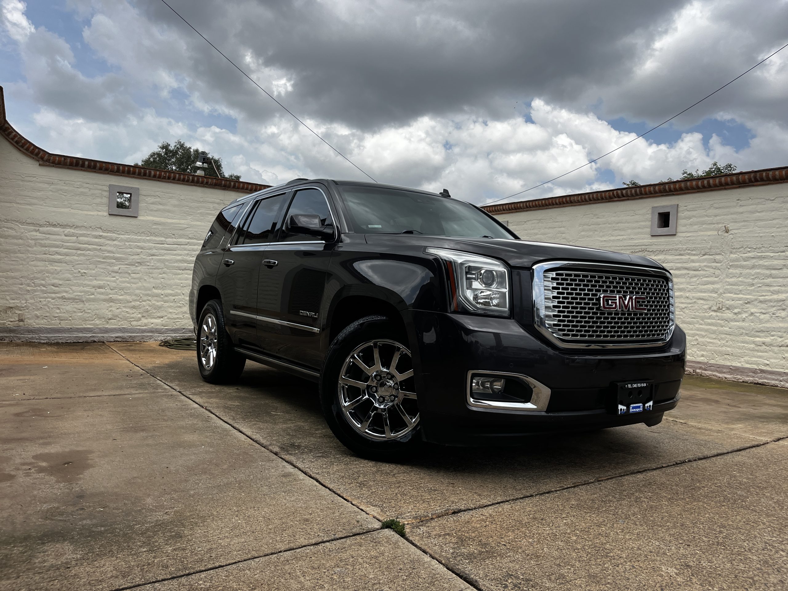 GMC Yukon 2015 Denali Automático Gris