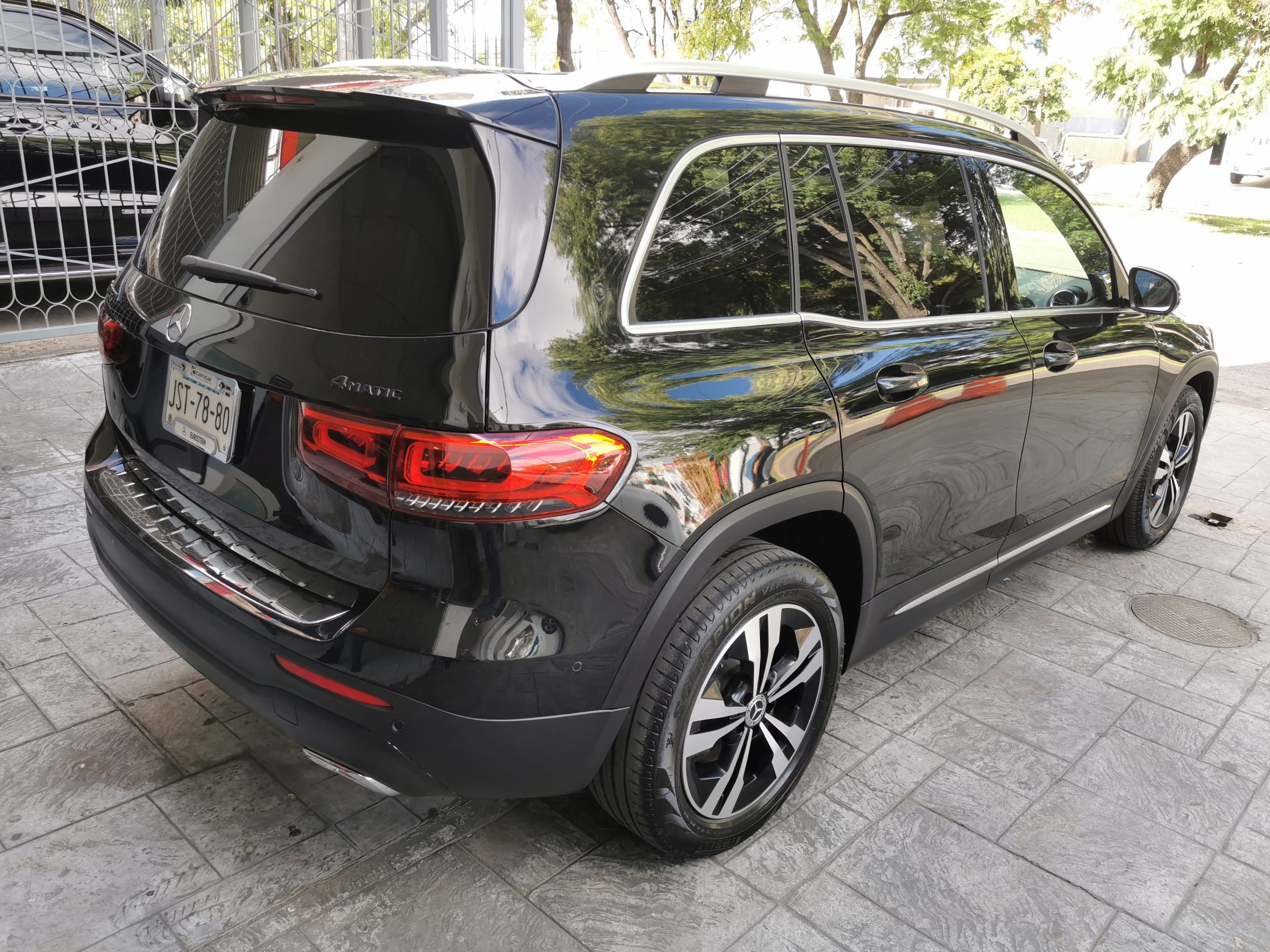 Mercedes-Benz Clase GLB 2021 250 Automático Negro