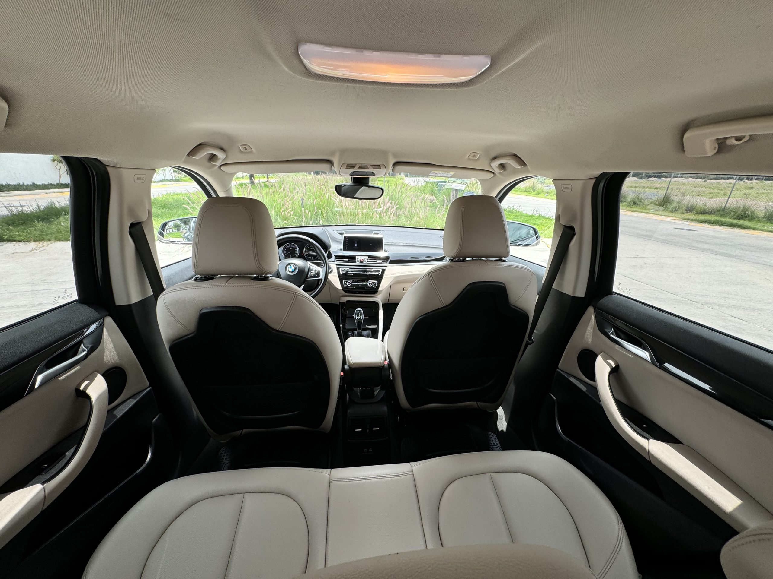 BMW X1 2021 20i X Line Automático Gris