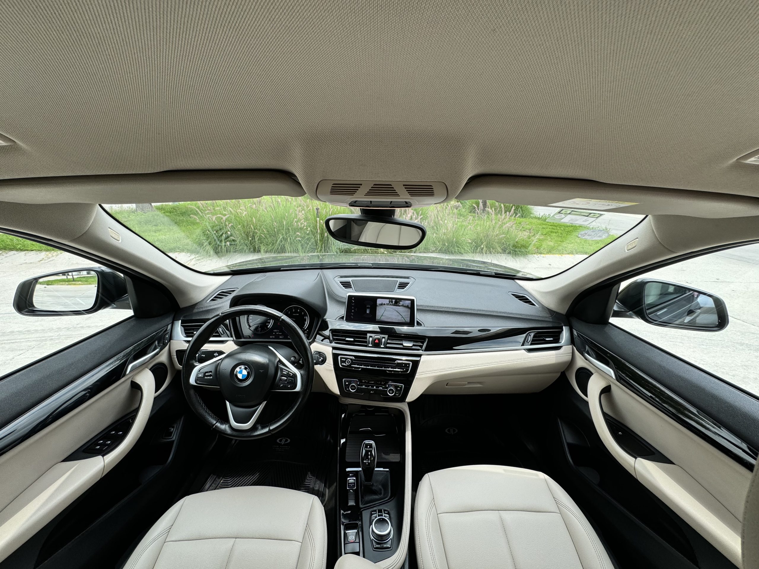 BMW X1 2021 20i X Line Automático Gris