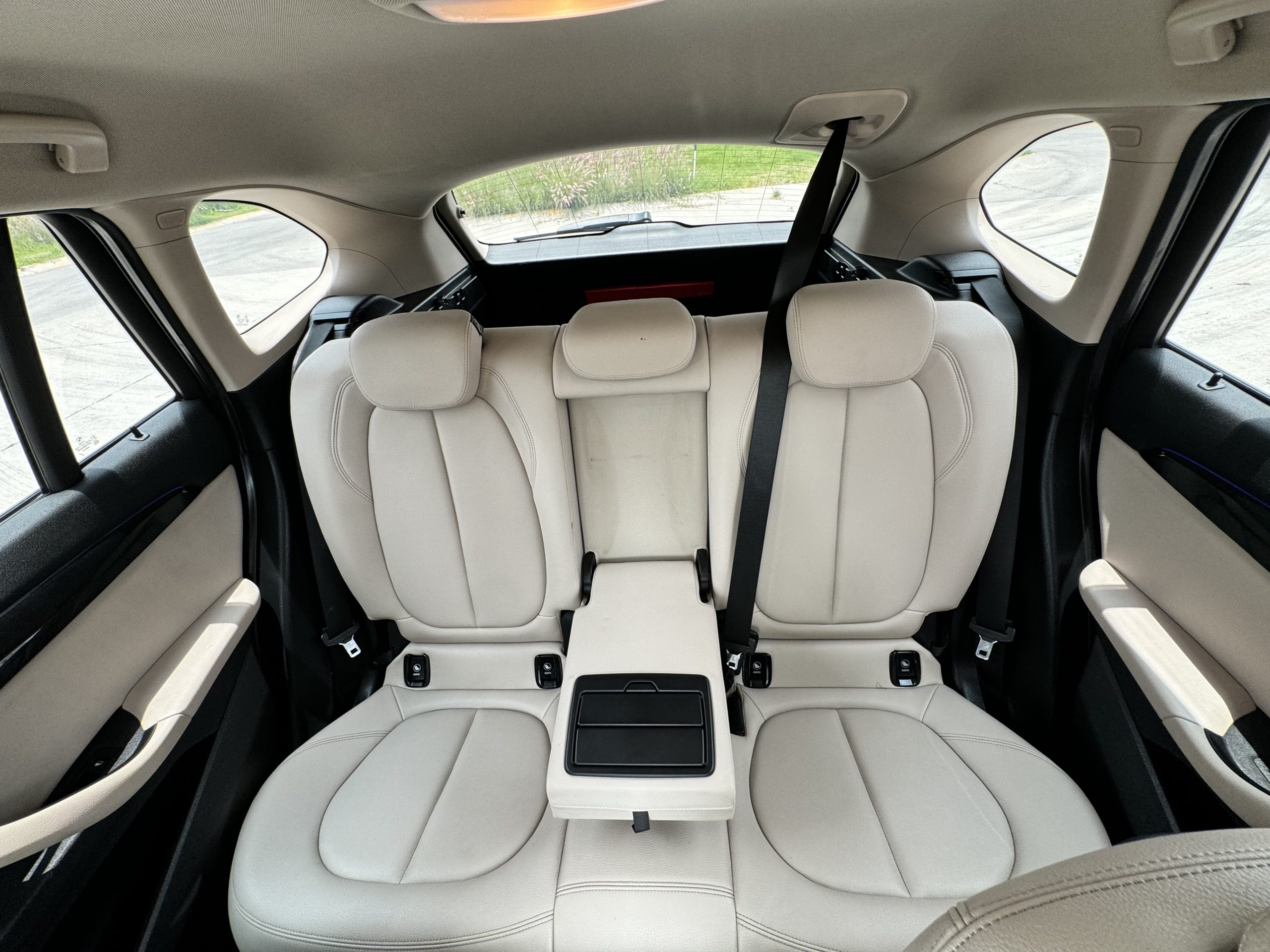 BMW X1 2021 20i X Line Automático Gris