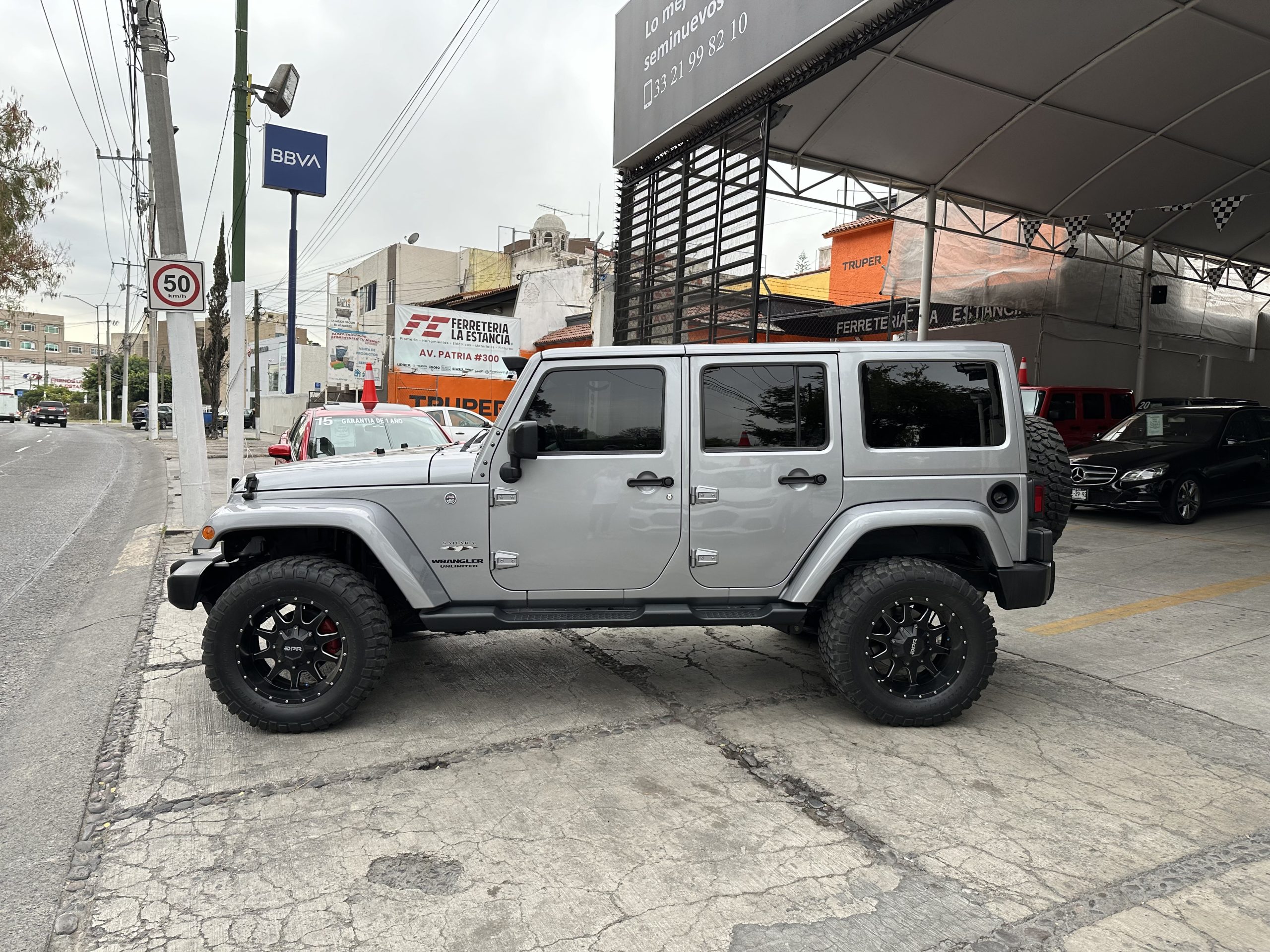 Jeep Wrangler 2016 Wrangler Unlimed Sahara Automático Plata