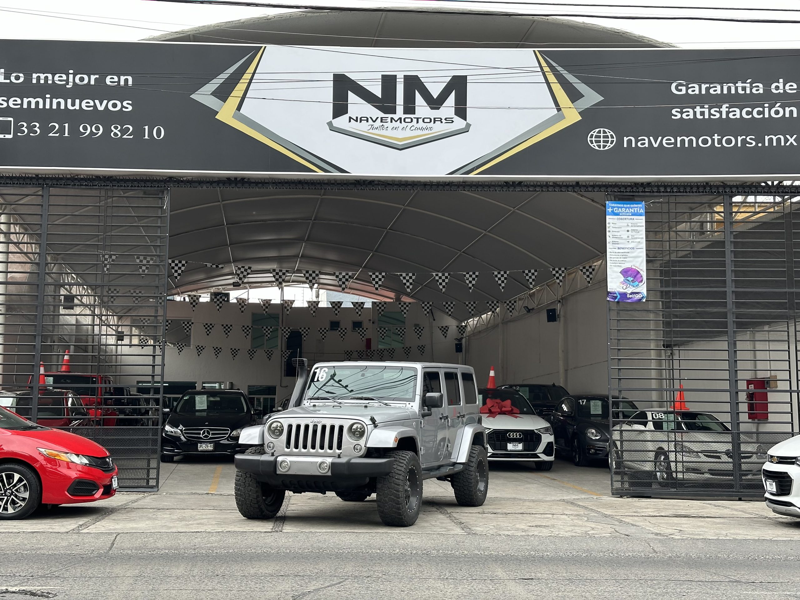 Jeep Wrangler 2016 Wrangler Unlimed Sahara Automático Plata