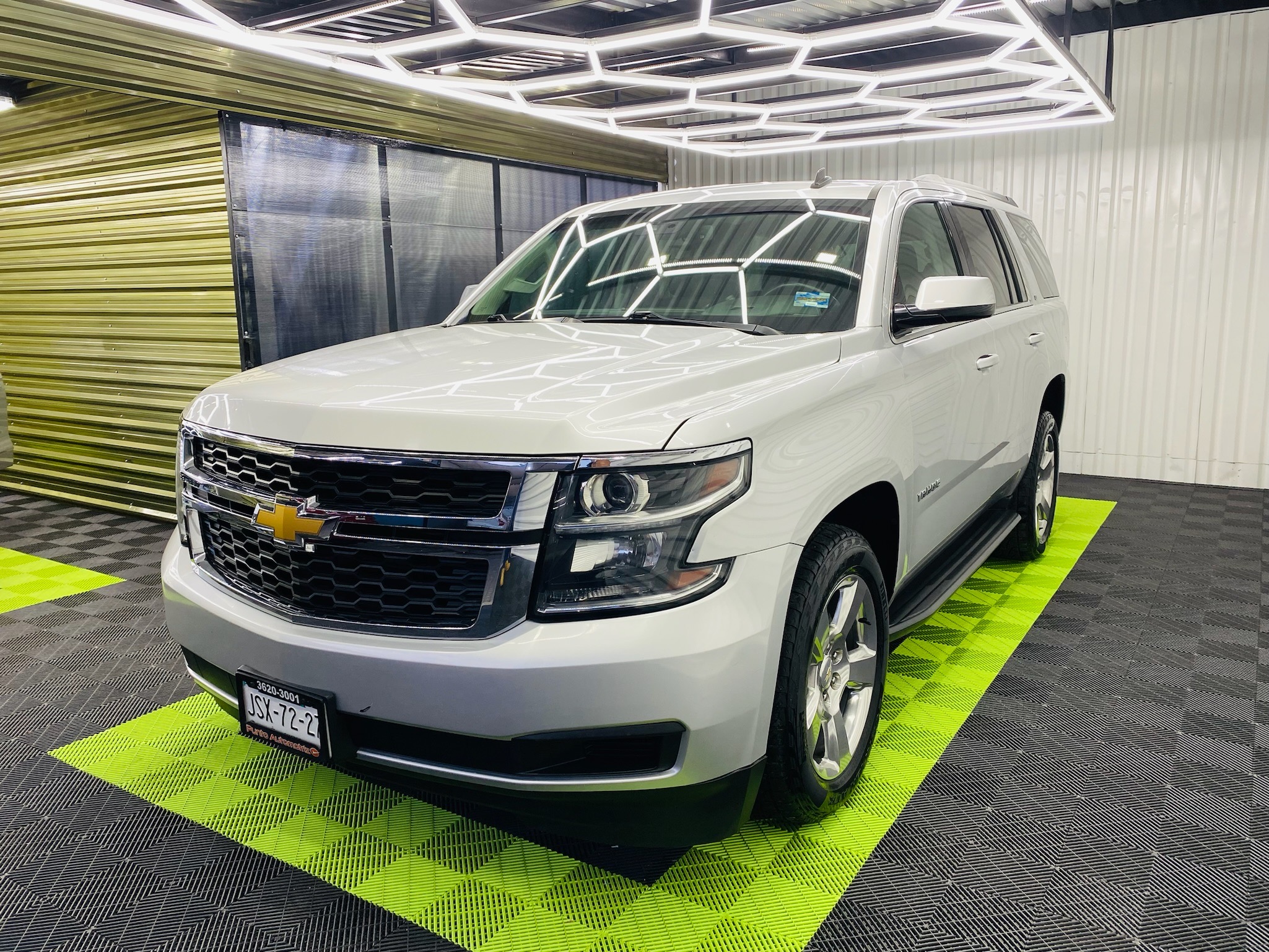 Chevrolet Tahoe 2017 Lt Automático Plata