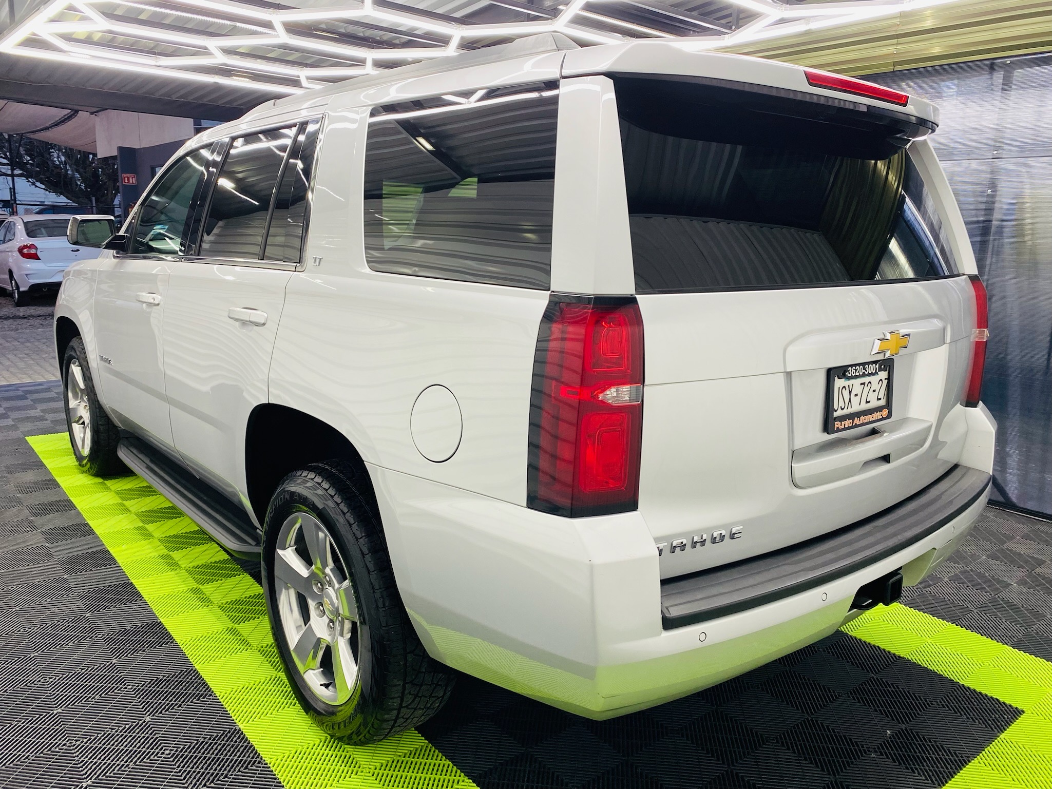 Chevrolet Tahoe 2017 Lt Automático Plata