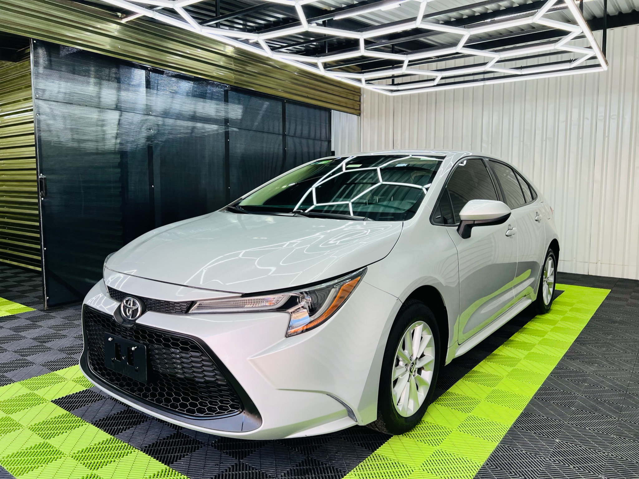 Toyota Corolla 2020 Le 1.8 CVT Automático Plata