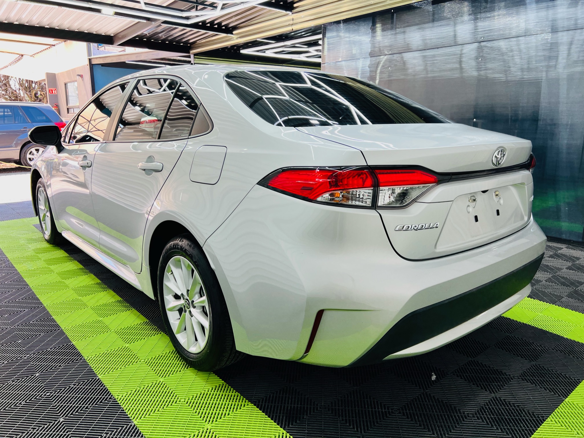 Toyota Corolla 2020 Le 1.8 CVT Automático Plata