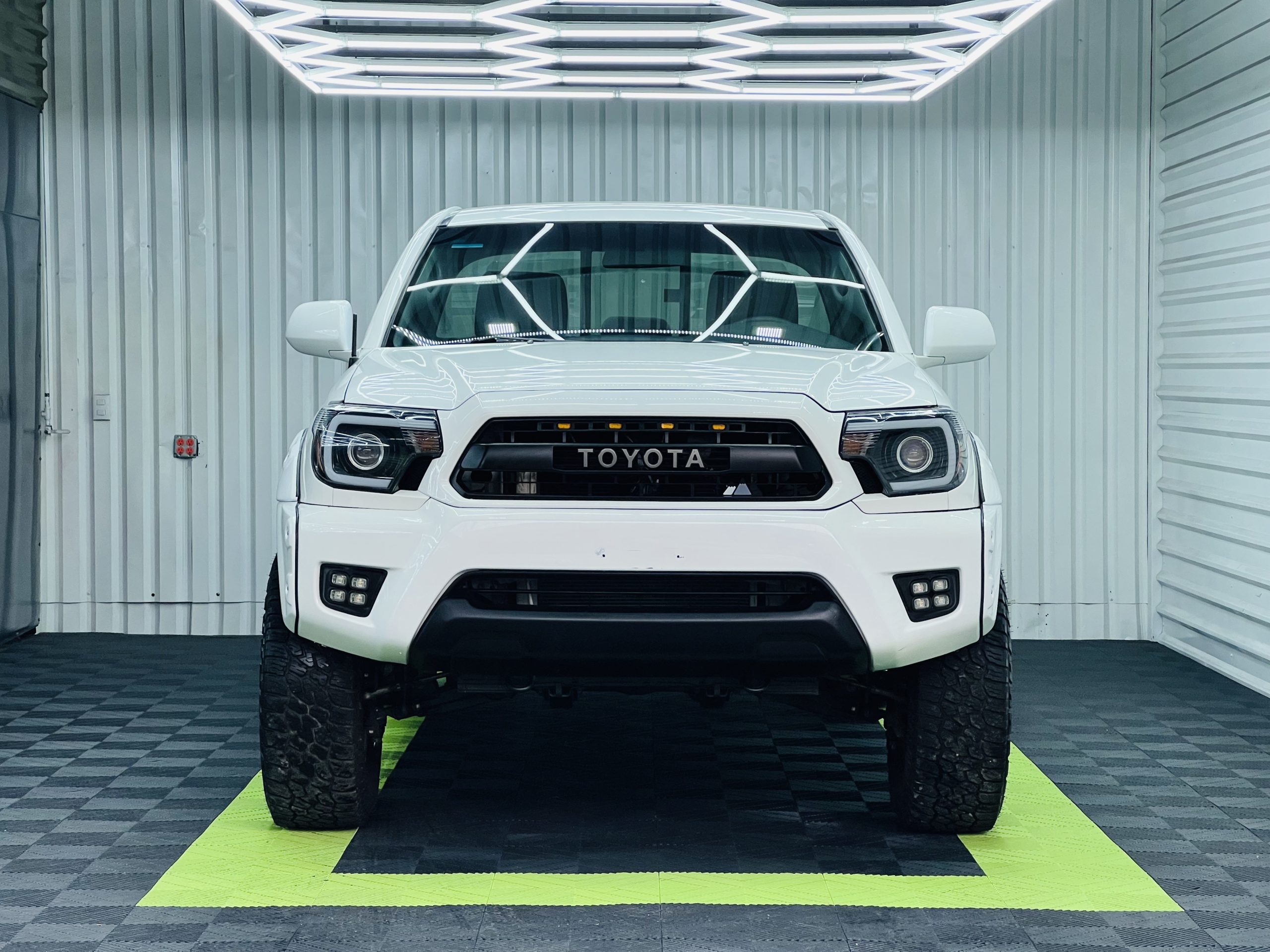 Toyota Tacoma 2014 2 puertas 4 Cil. A/T 4x2 Automático Blanco