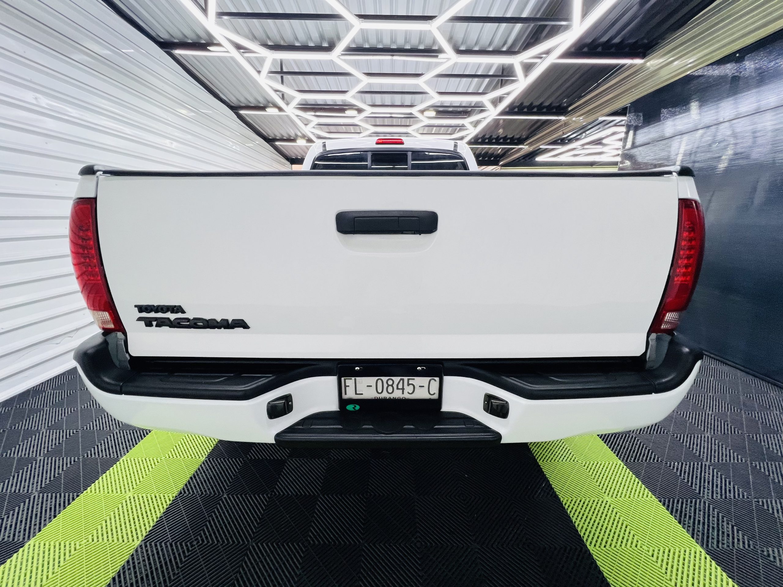 Toyota Tacoma 2014 2 puertas 4 Cil. A/T 4x2 Automático Blanco