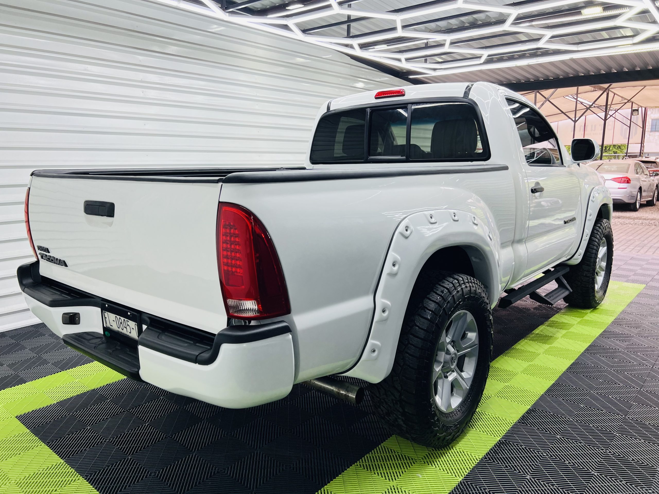 Toyota Tacoma 2014 2 puertas 4 Cil. A/T 4x2 Automático Blanco