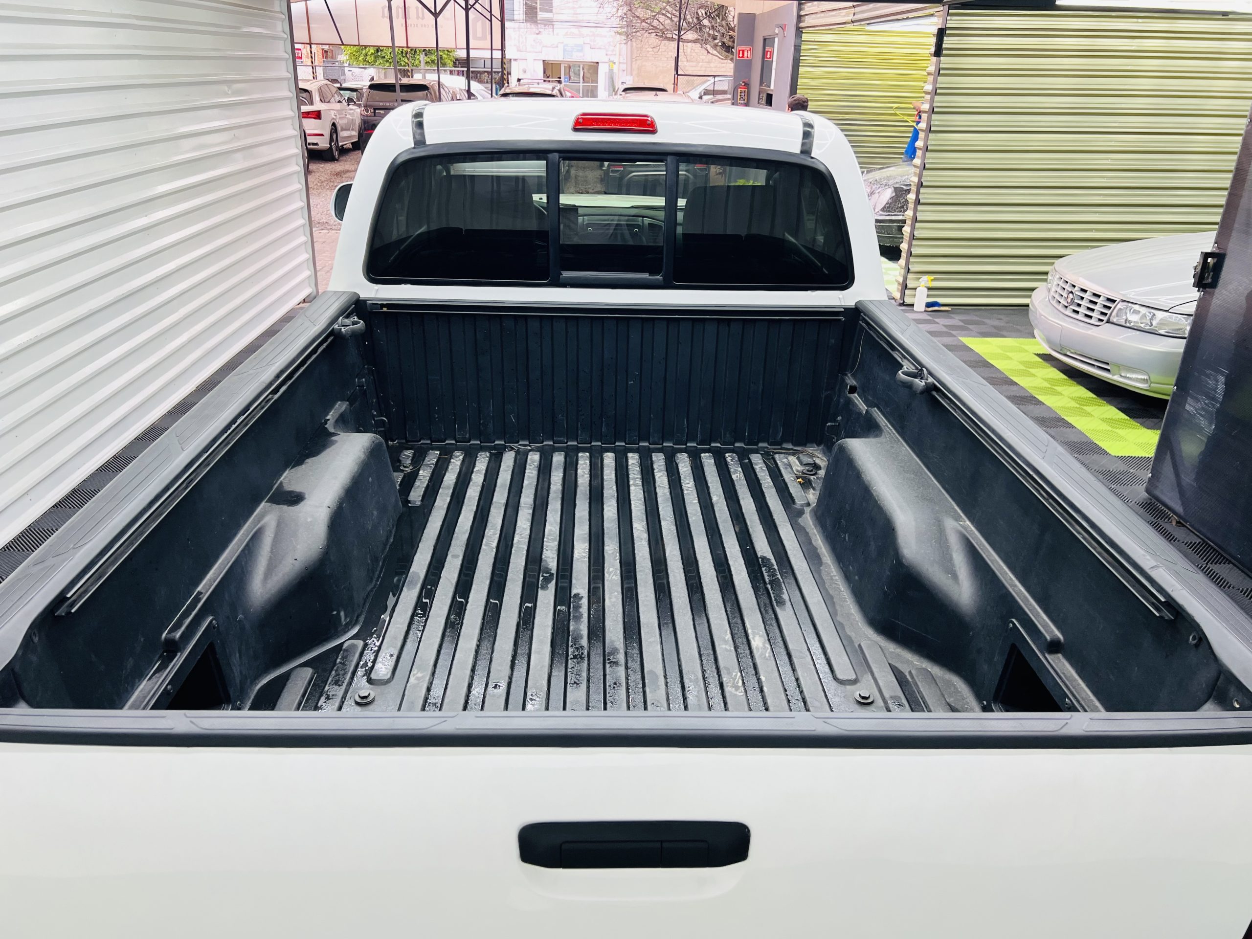 Toyota Tacoma 2014 2 puertas 4 Cil. A/T 4x2 Automático Blanco