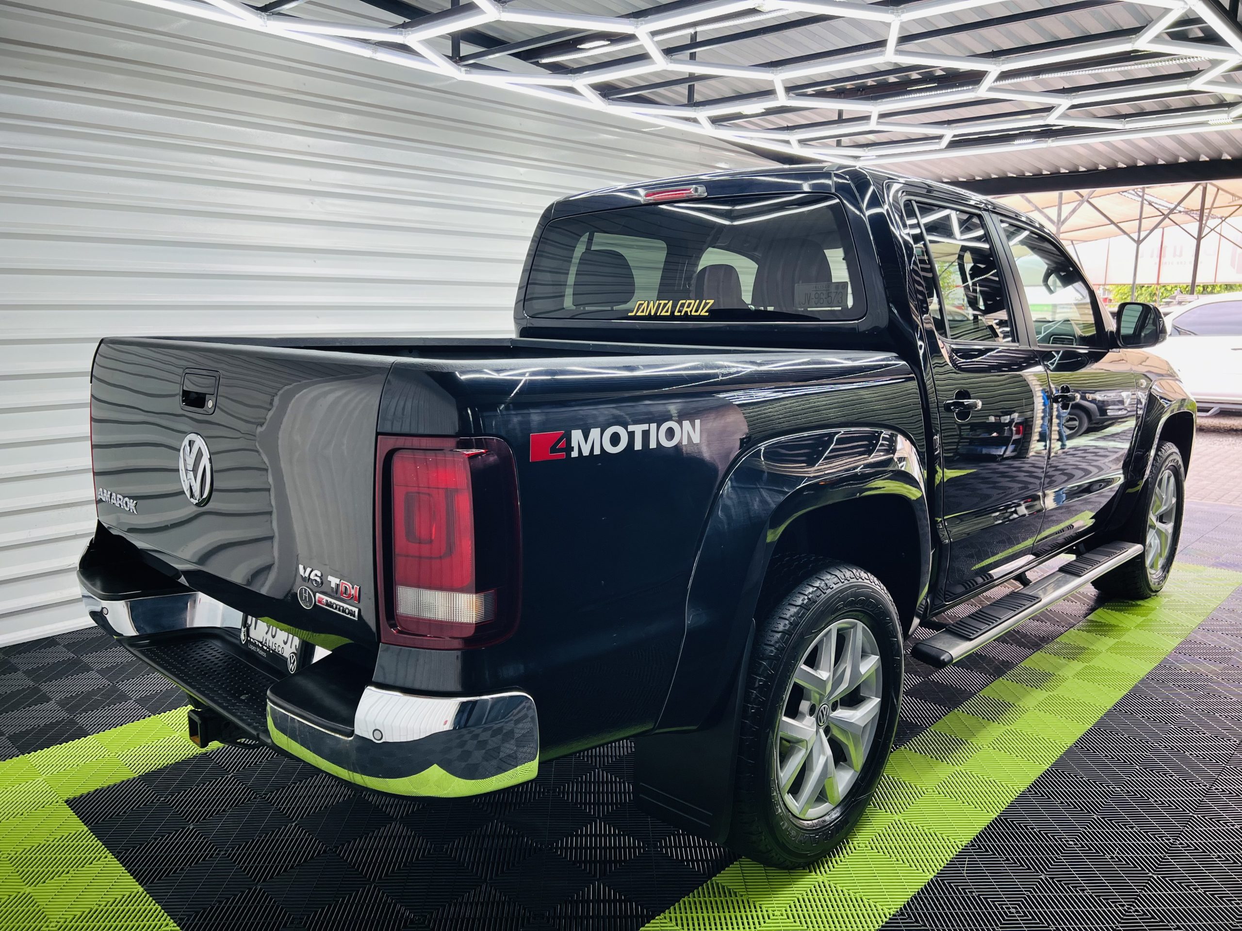 Volkswagen Amarok 2018 V6 TDI A/T Automático Negro