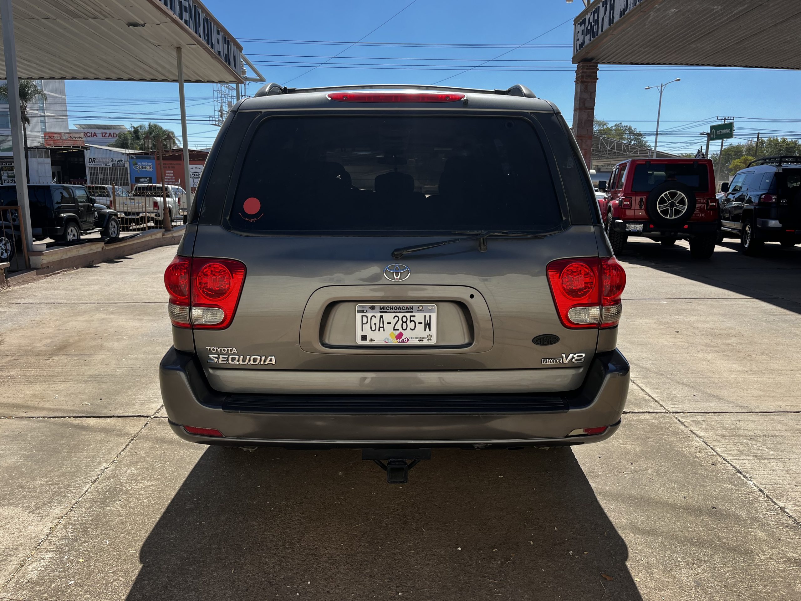 Toyota Sequoia 2005 SR5 Automático Gris