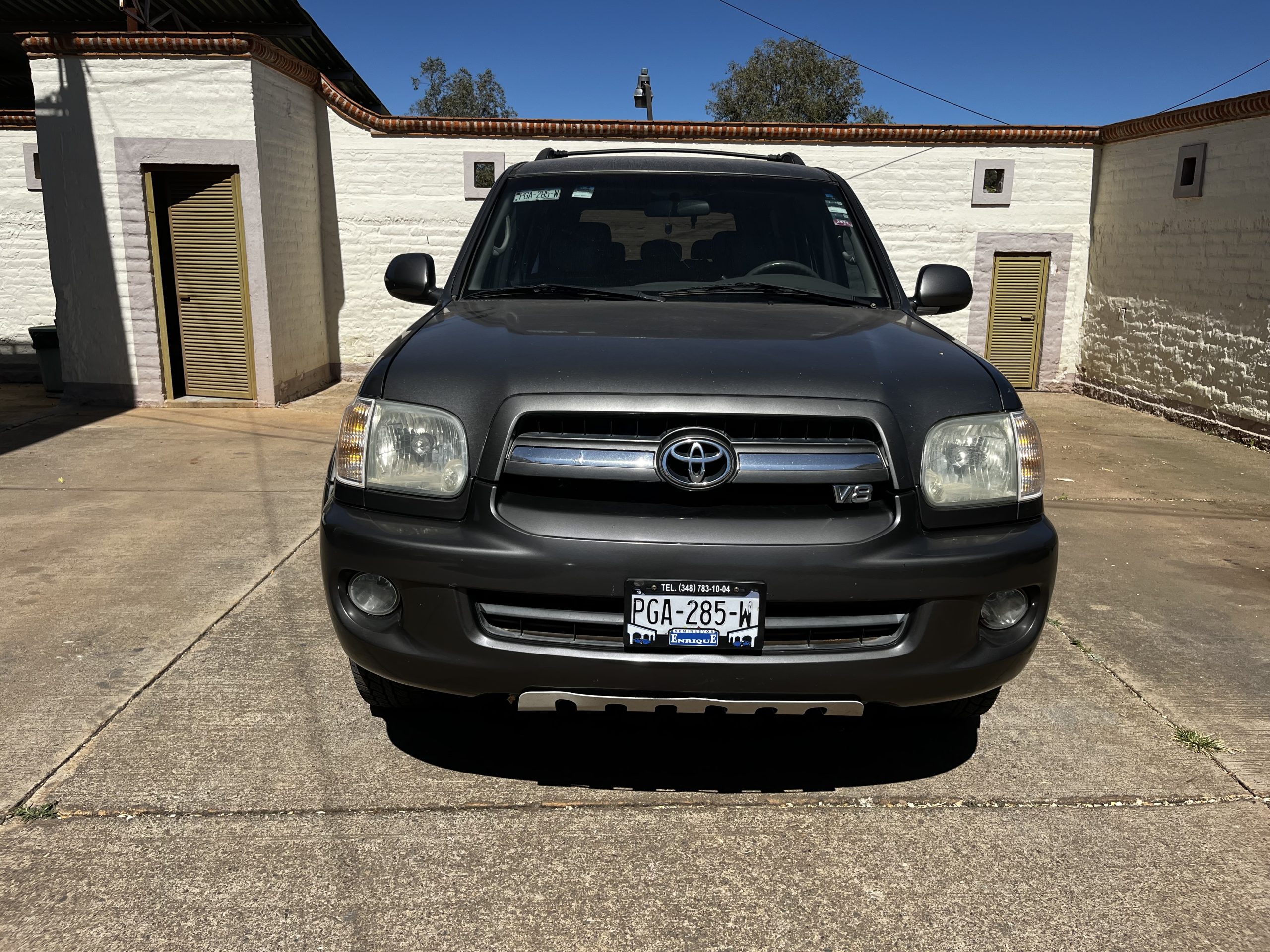 Toyota Sequoia 2005 SR5 Automático Gris