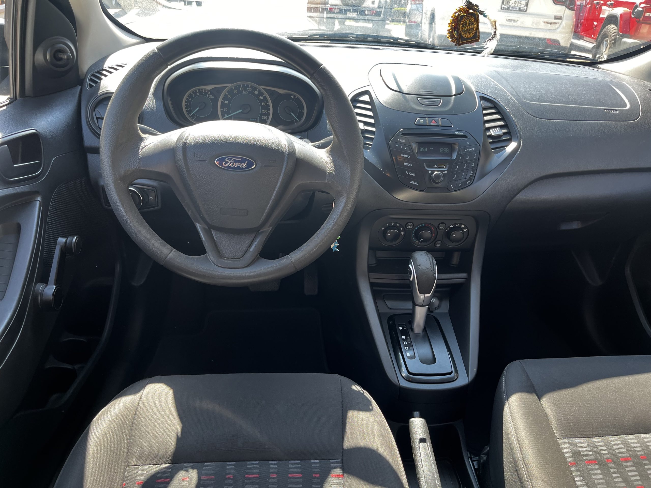 Ford Figo 2017 Impulse Manual Blanco