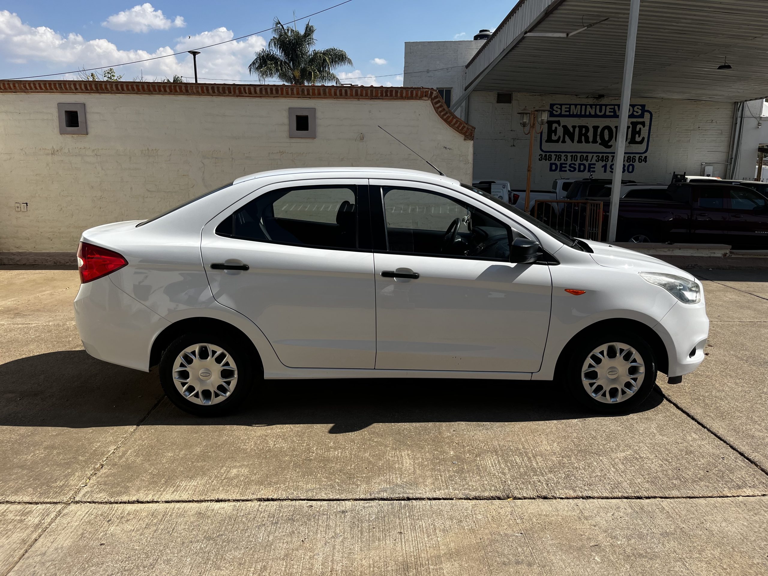 Ford Figo 2017 Impulse Manual Blanco
