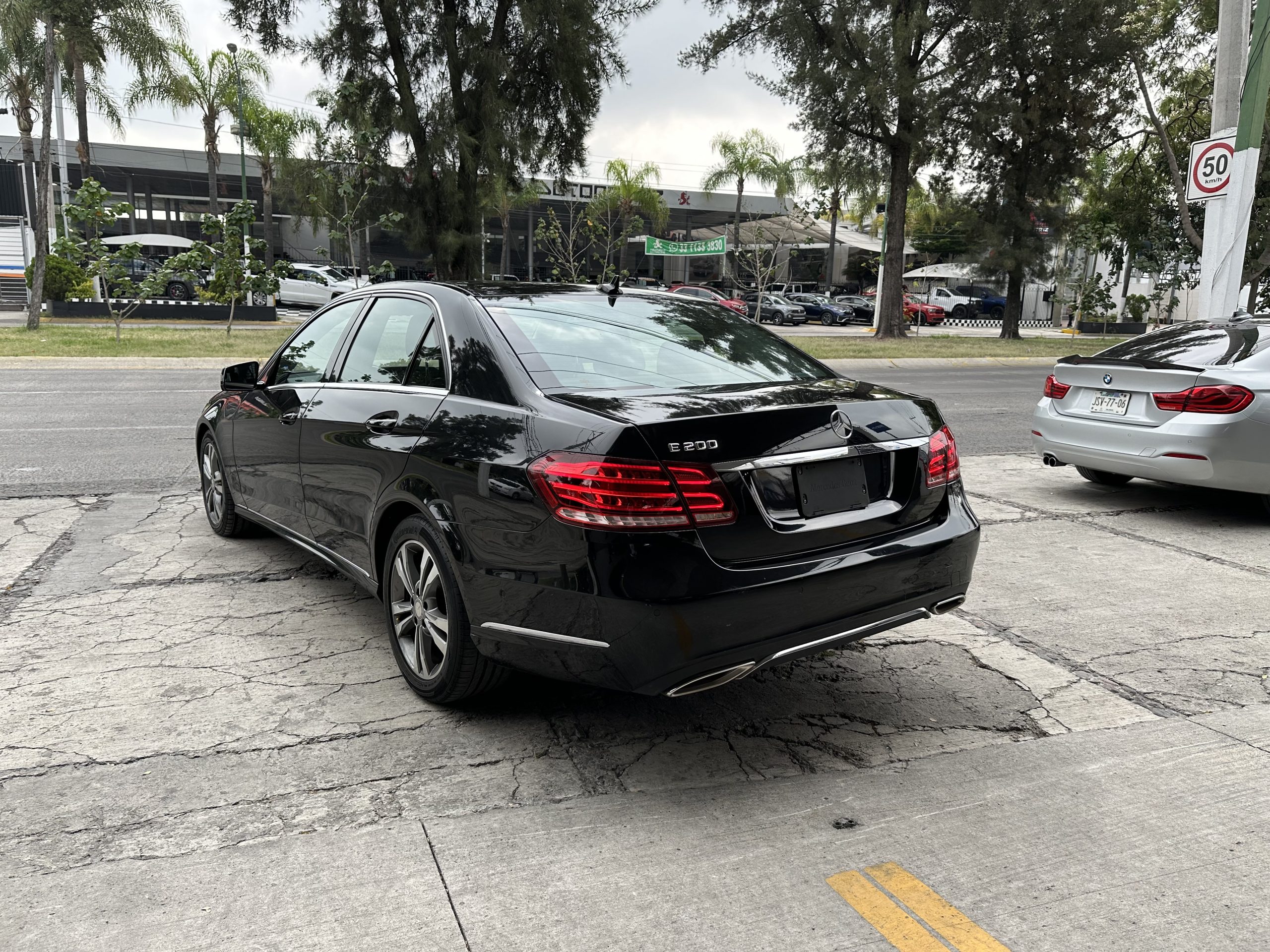 Mercedes-Benz Clase E 2016 E200 Automático Negro