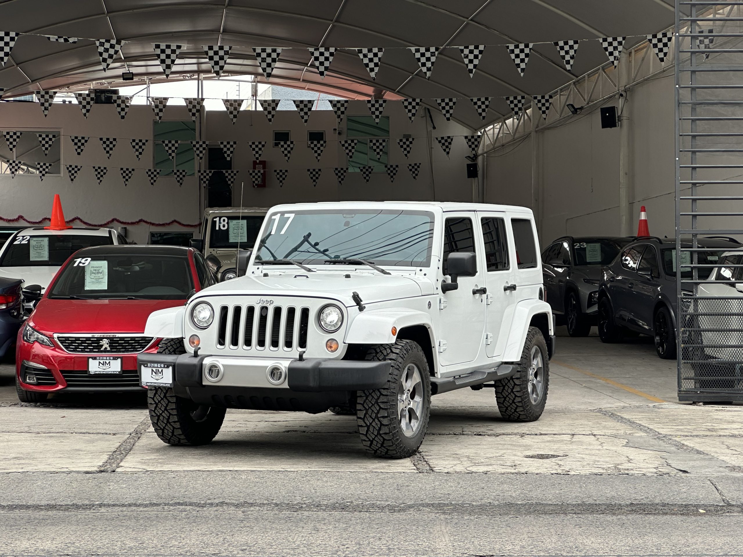 Jeep Wrangler 2017 Sáhara unlimited Automático Blanco