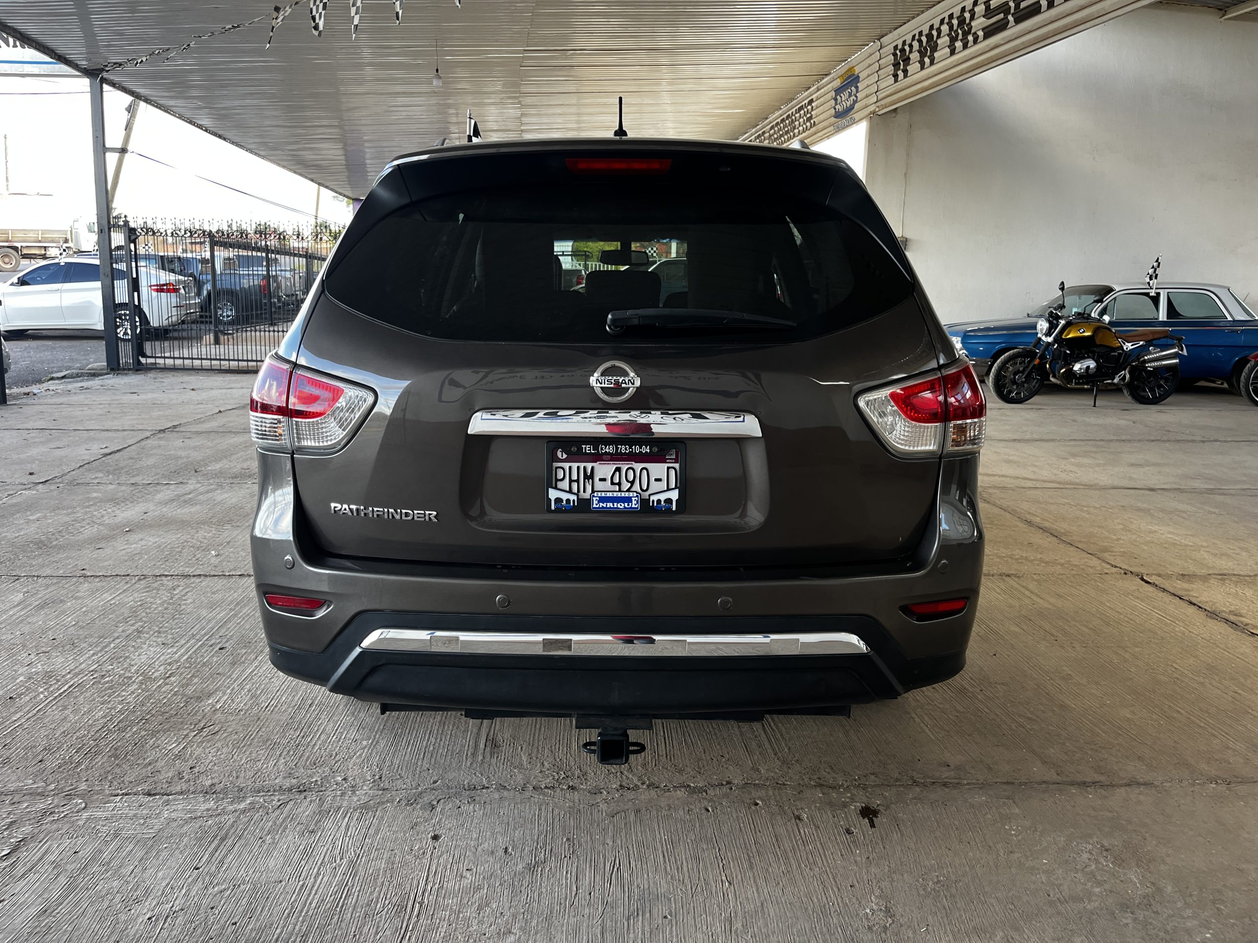 Nissan Pathfinder 2016 Advance Automático Gris