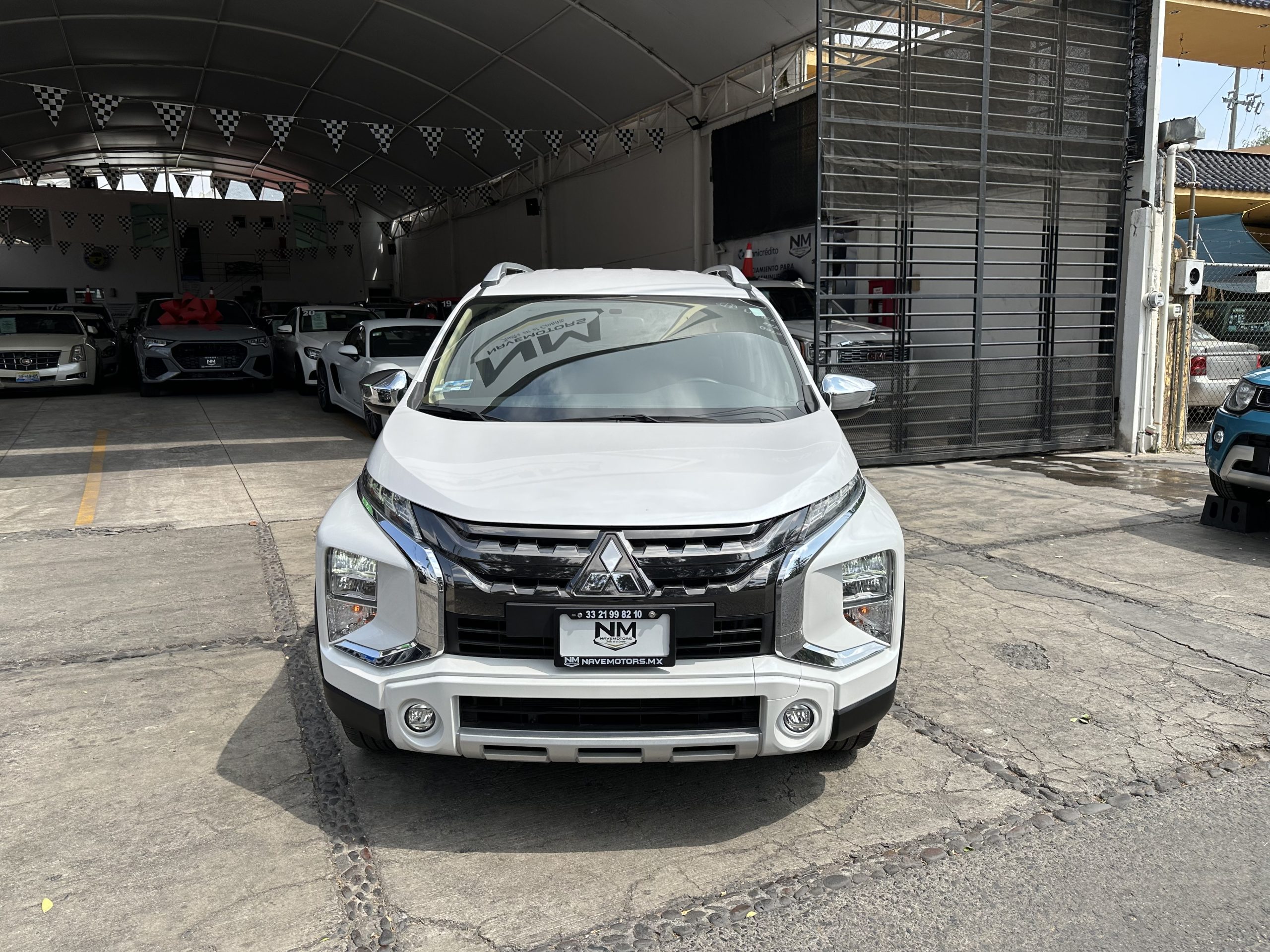 Mitsubishi XPander 2023 Ltd Automático Blanco