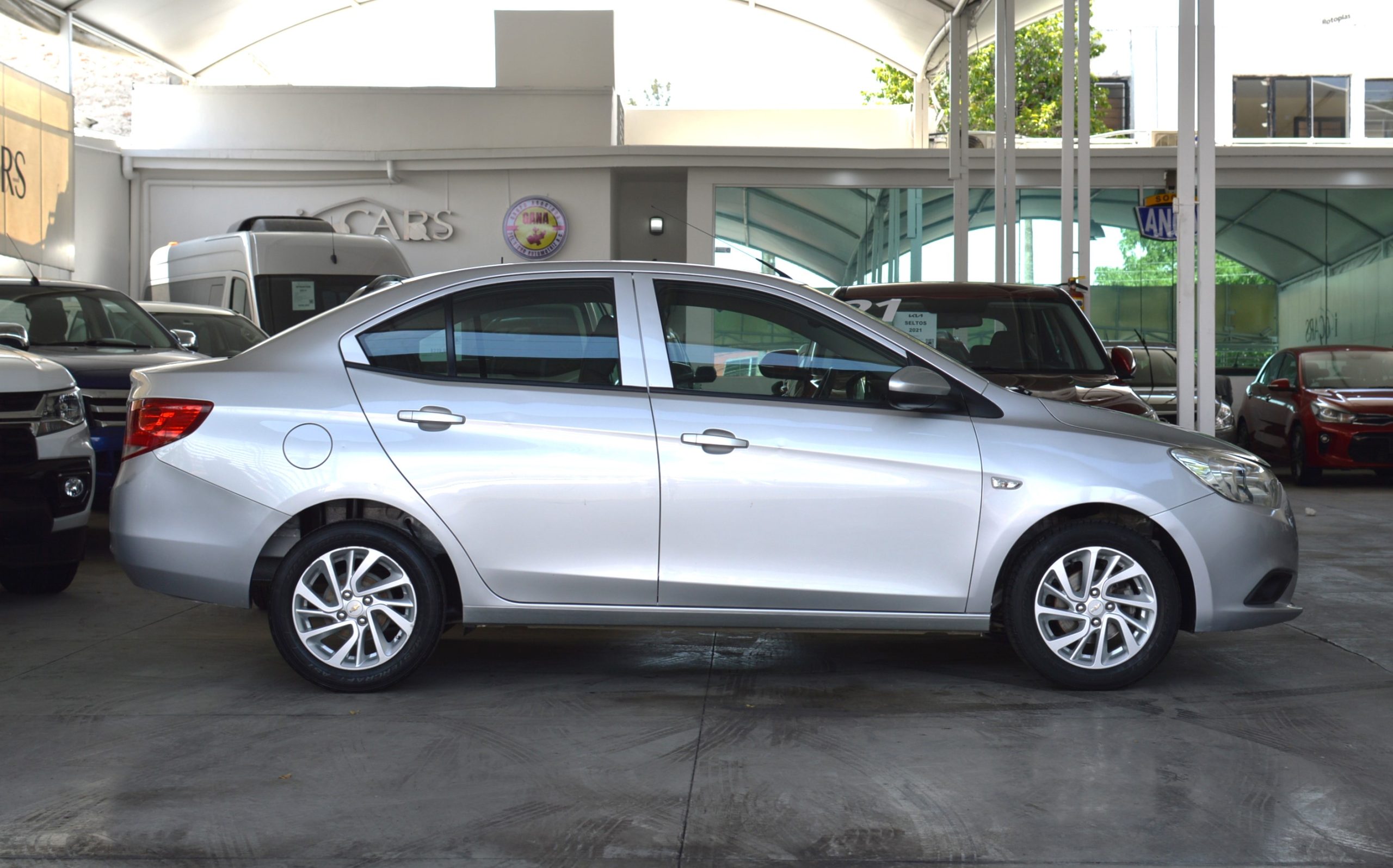 Chevrolet Aveo 2018 LT Automático Plata