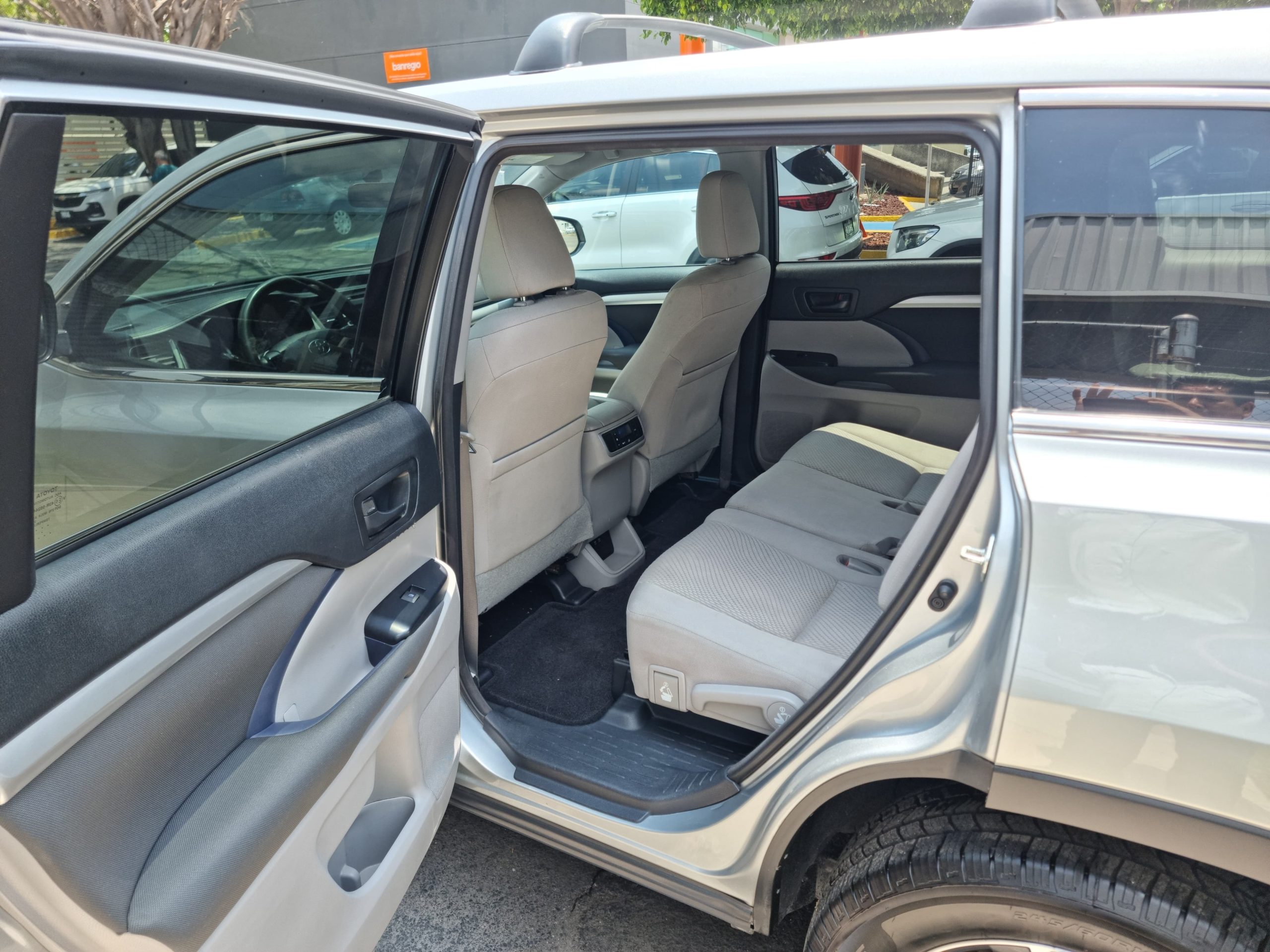 Toyota Highlander 2017 LE Automático Plata
