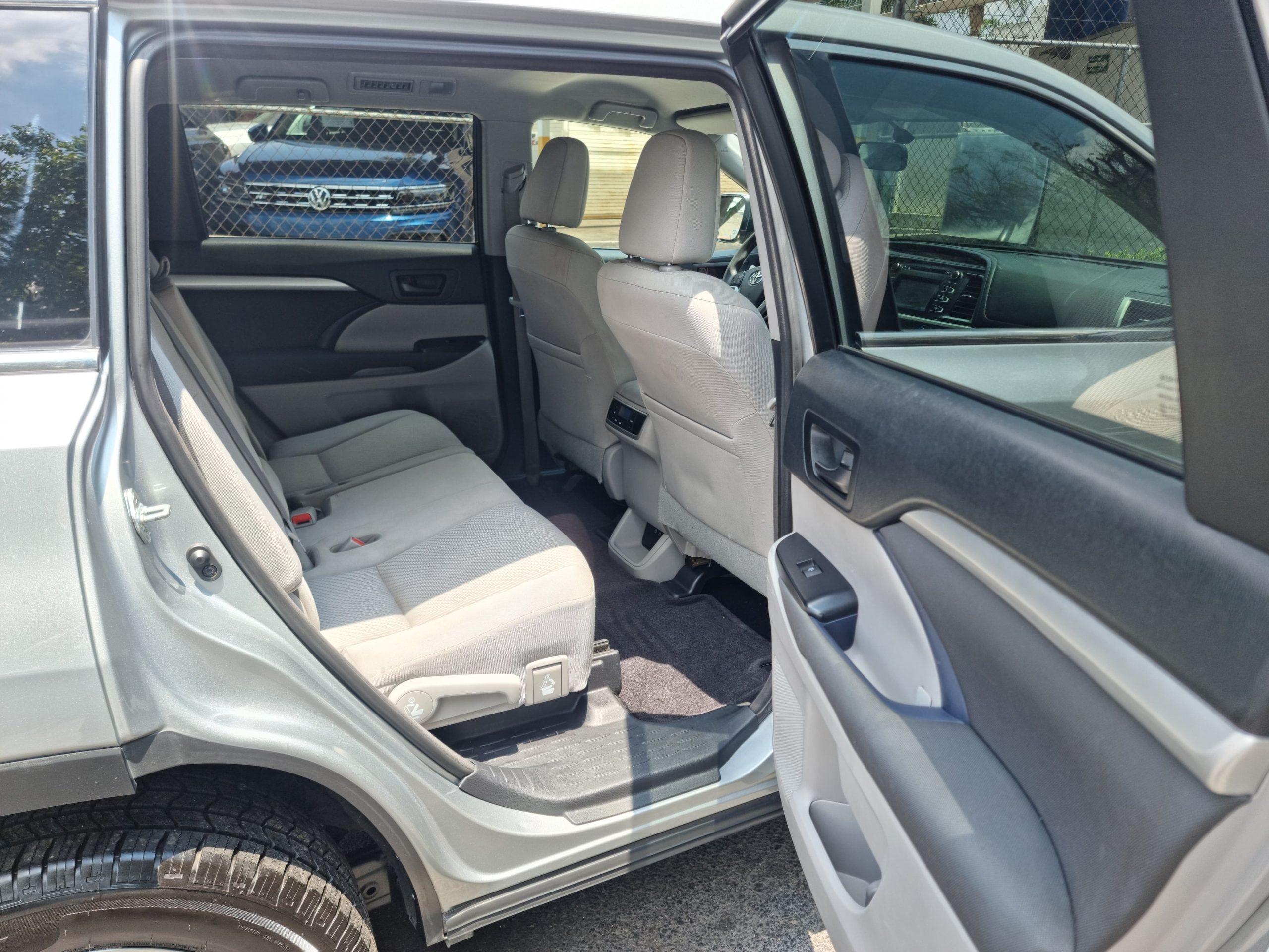 Toyota Highlander 2017 LE Automático Plata