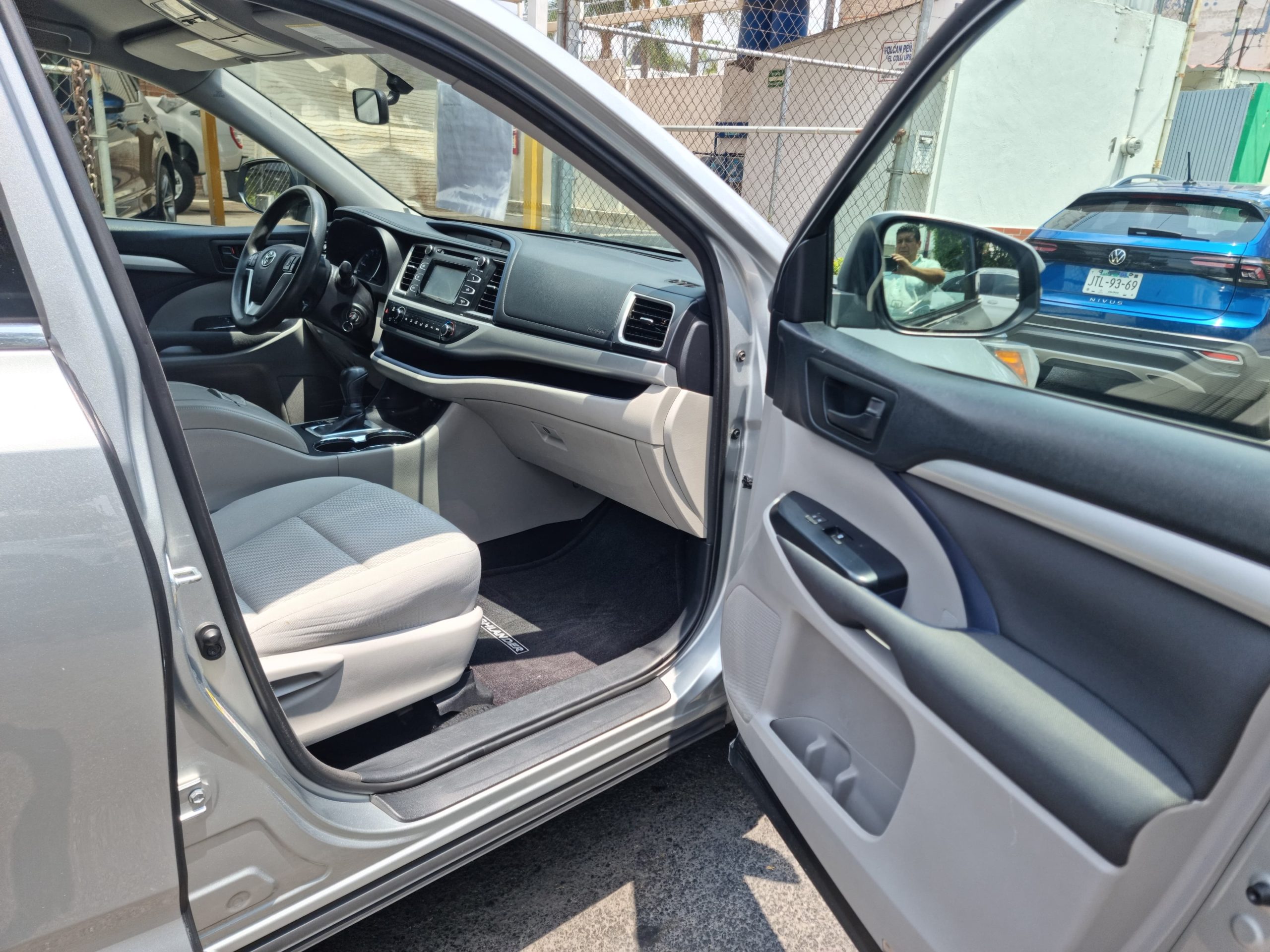 Toyota Highlander 2017 LE Automático Plata