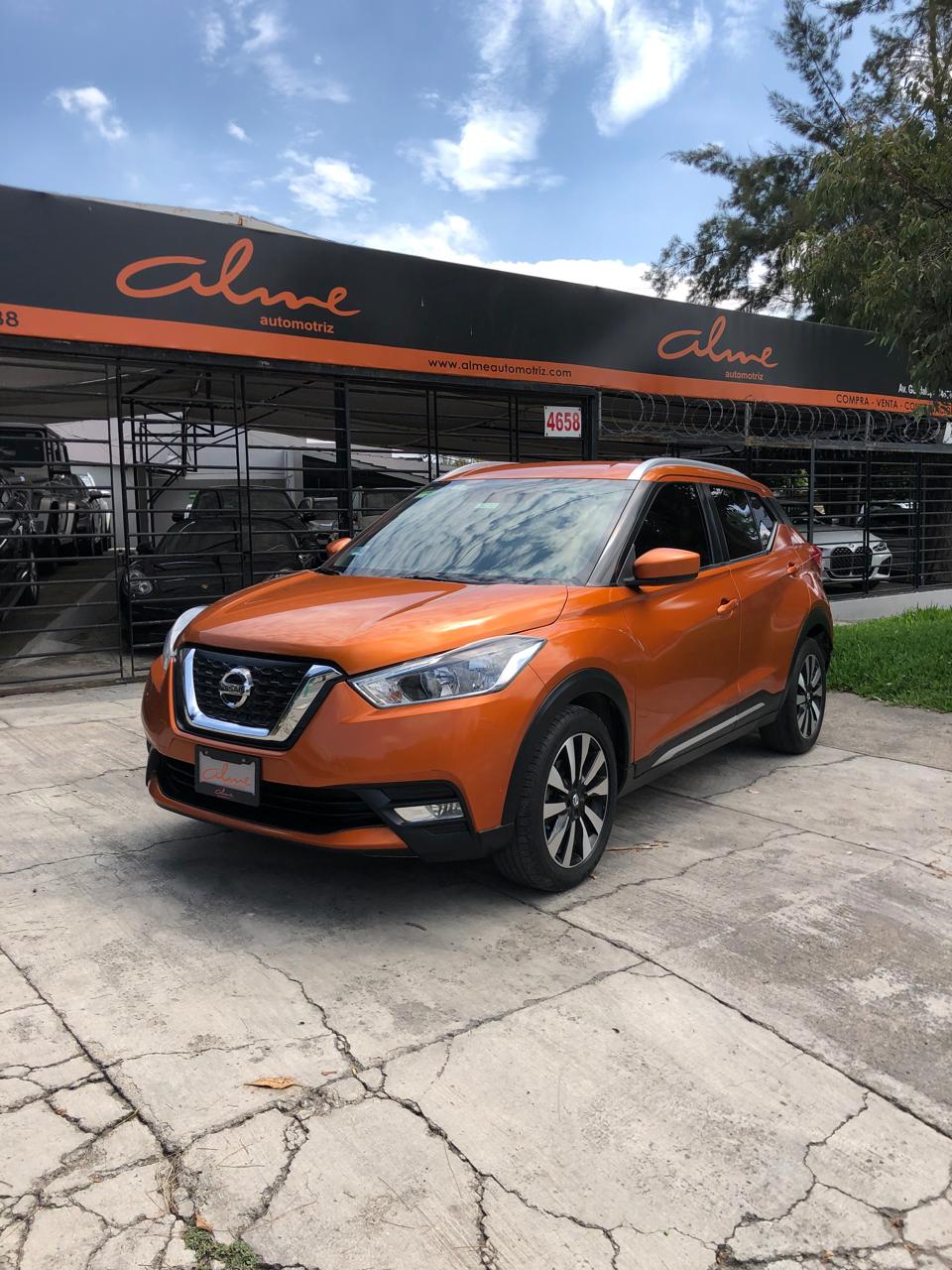 Nissan Kicks 2018 ADVANCE Automático Naranja