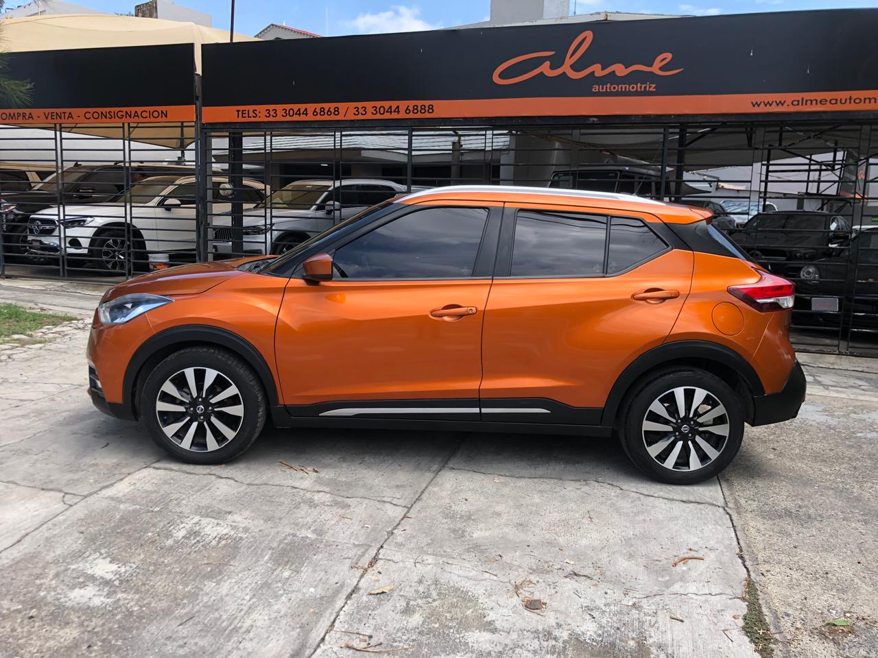 Nissan Kicks 2018 ADVANCE Automático Naranja