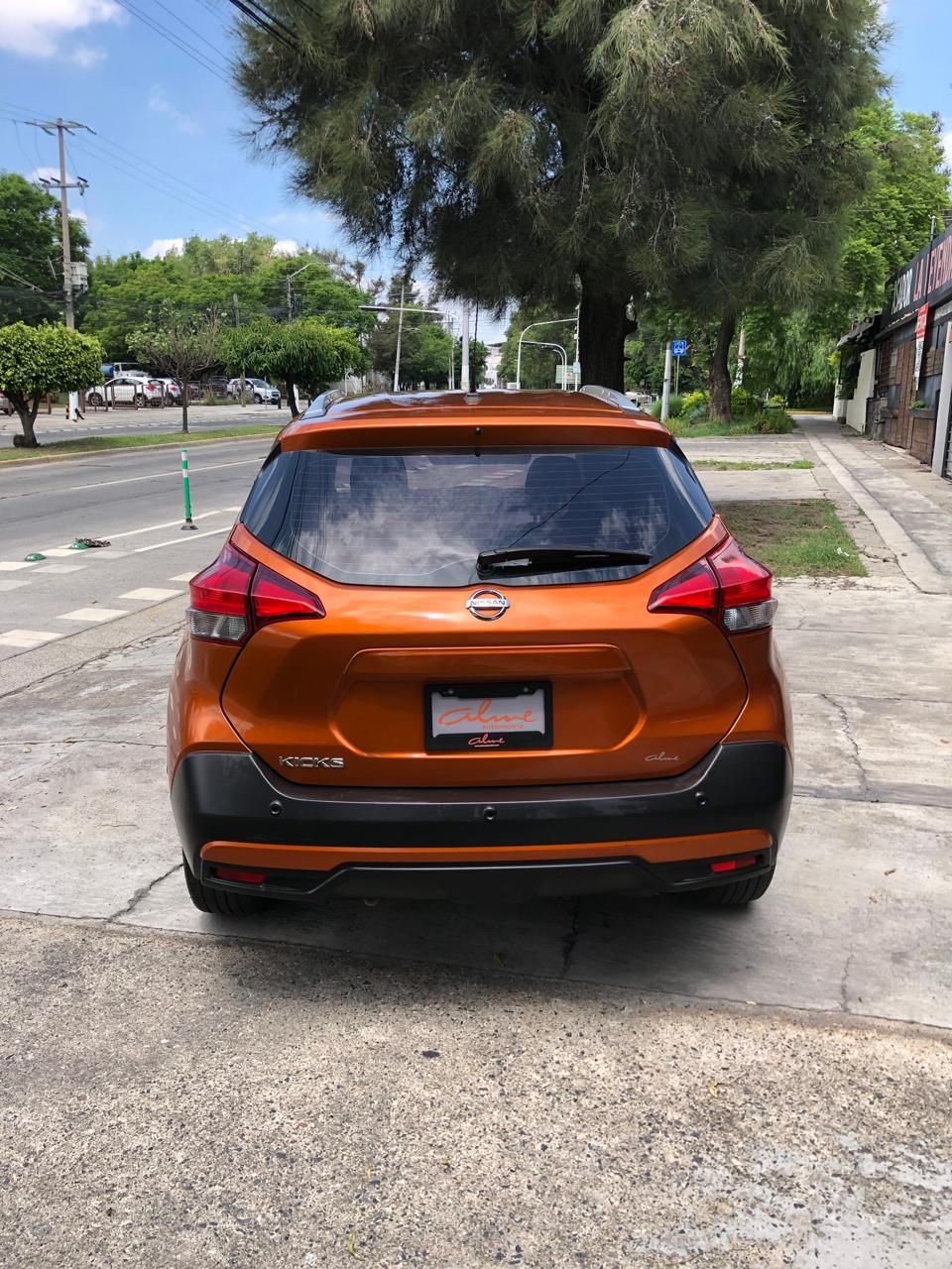 Nissan Kicks 2018 ADVANCE Automático Naranja