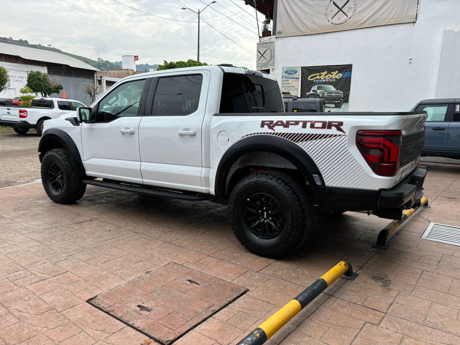 Ford Lobo Raptor High 2024