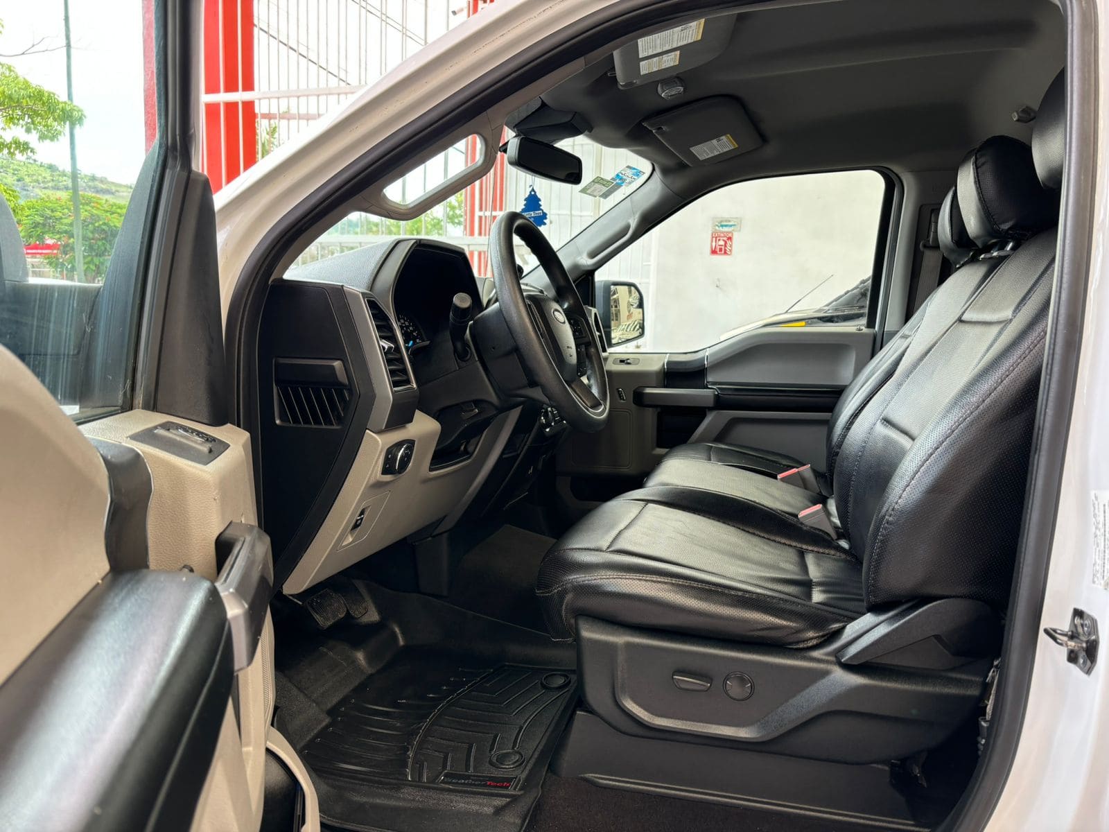 Ford Lobo 2020 XLT Cab Regular Automático Blanco