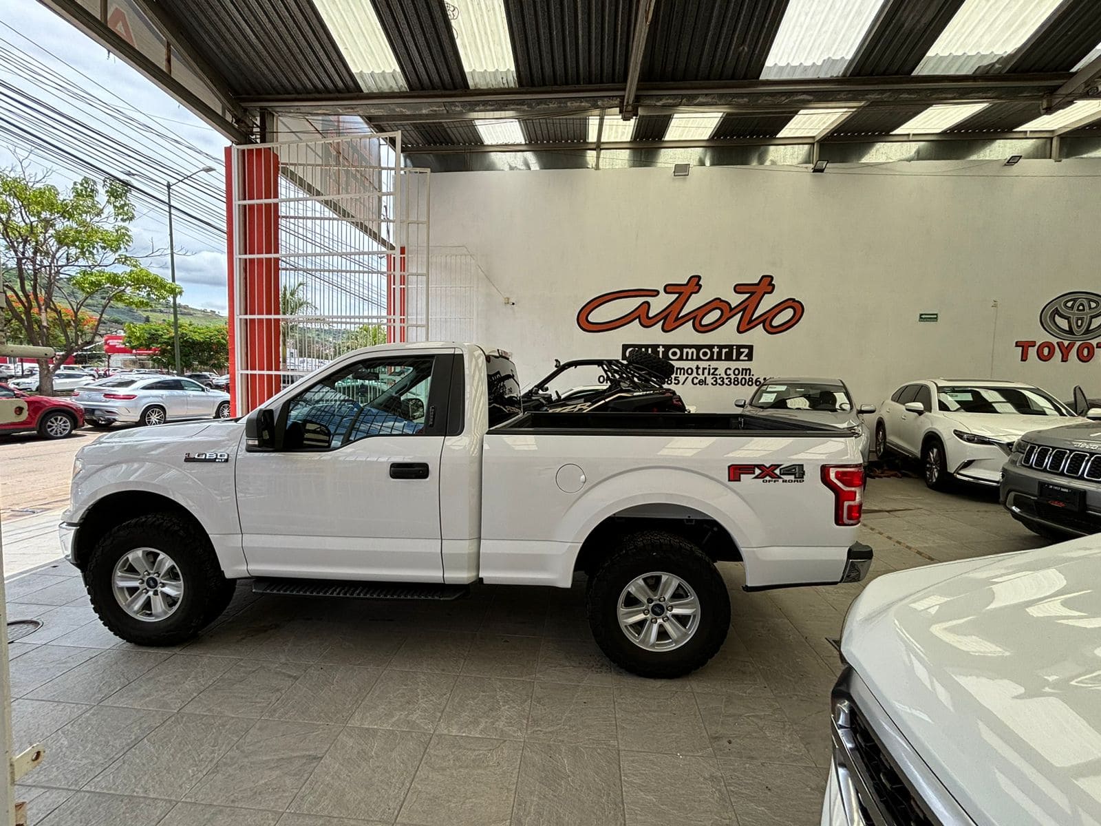 Ford Lobo 2020 XLT Cab Regular Automático Blanco