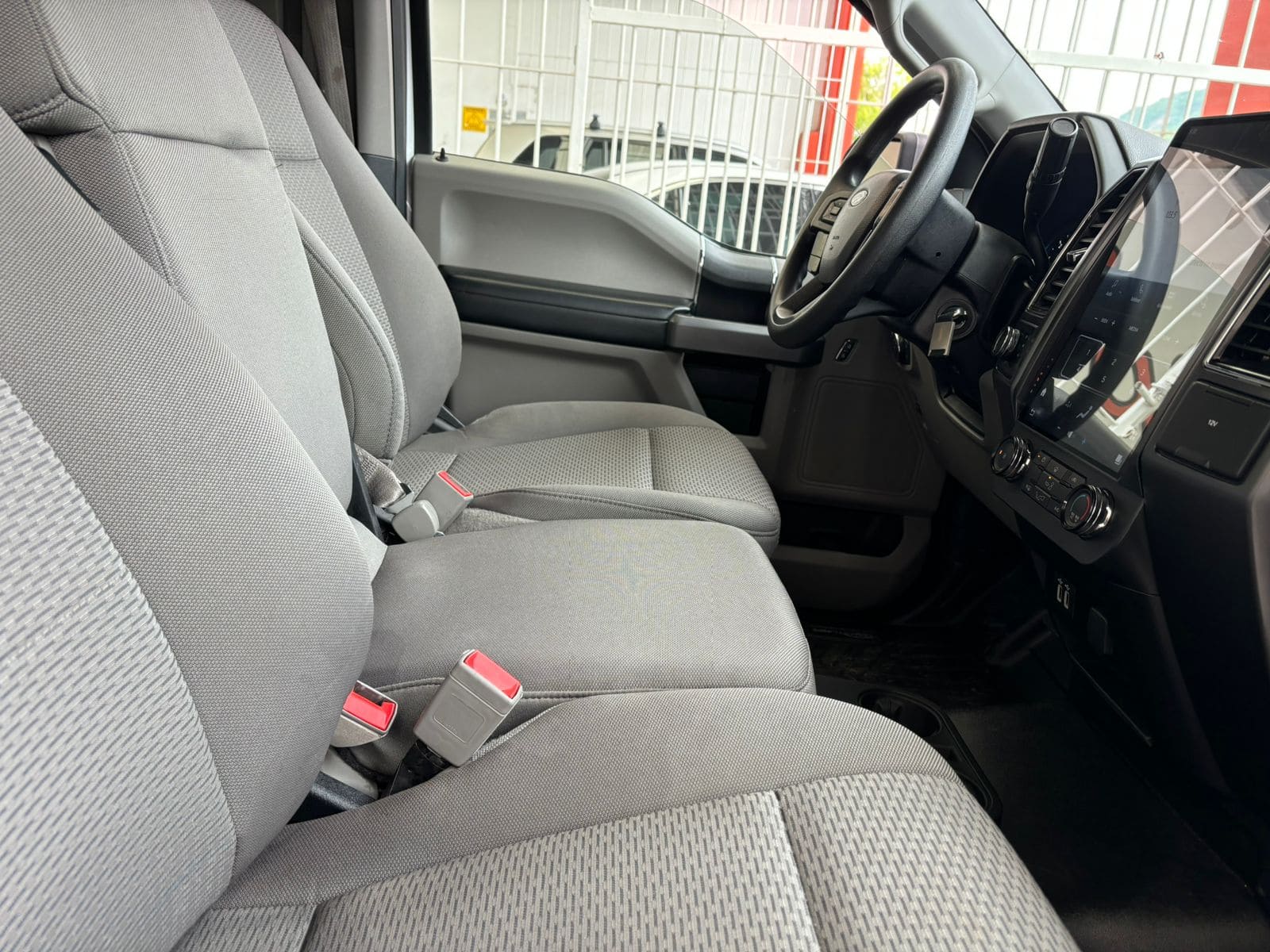 Ford Lobo 2020 XLT Cabina Regular Automático Blanco