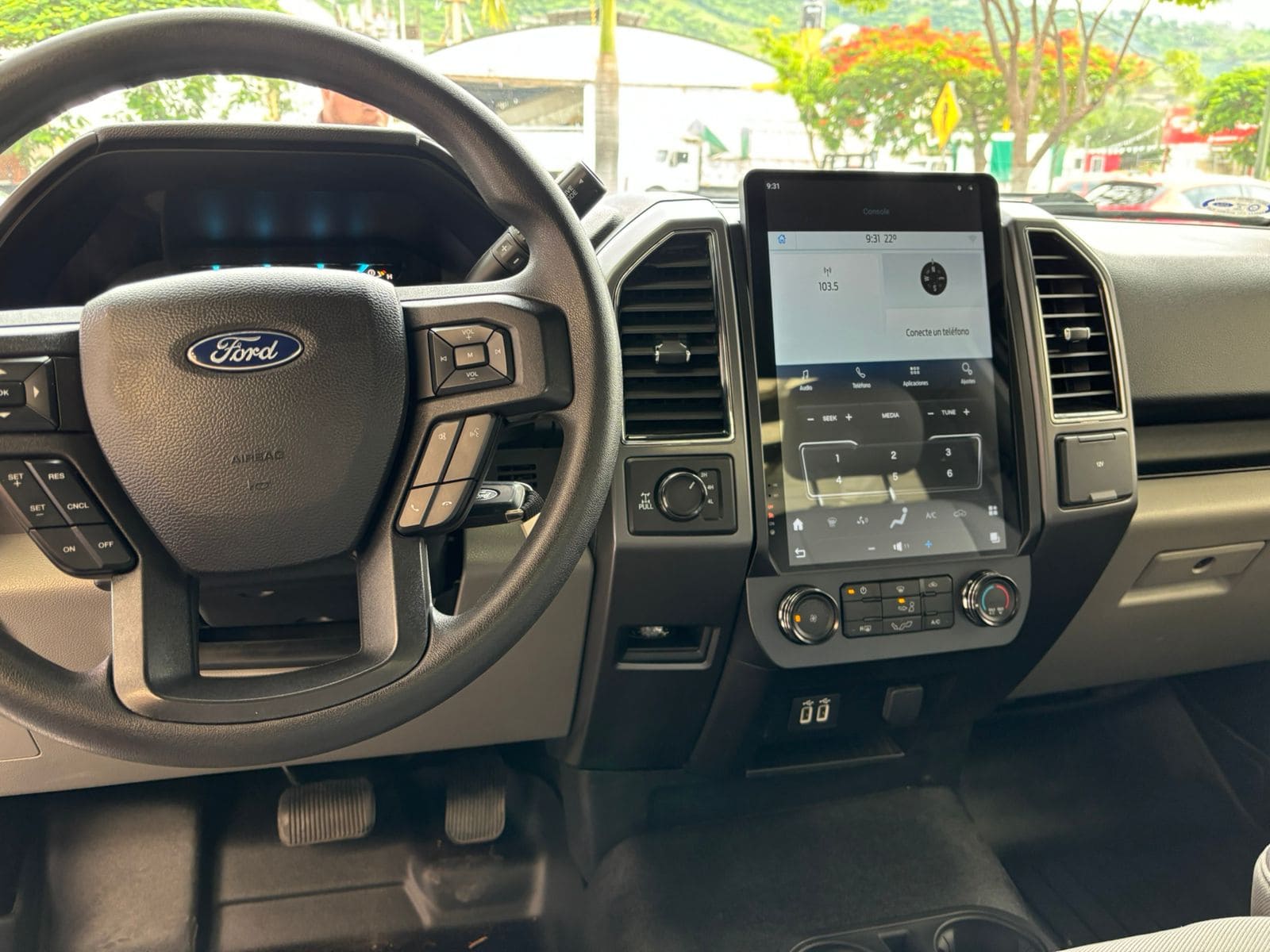 Ford Lobo 2020 XLT Cabina Regular Automático Blanco